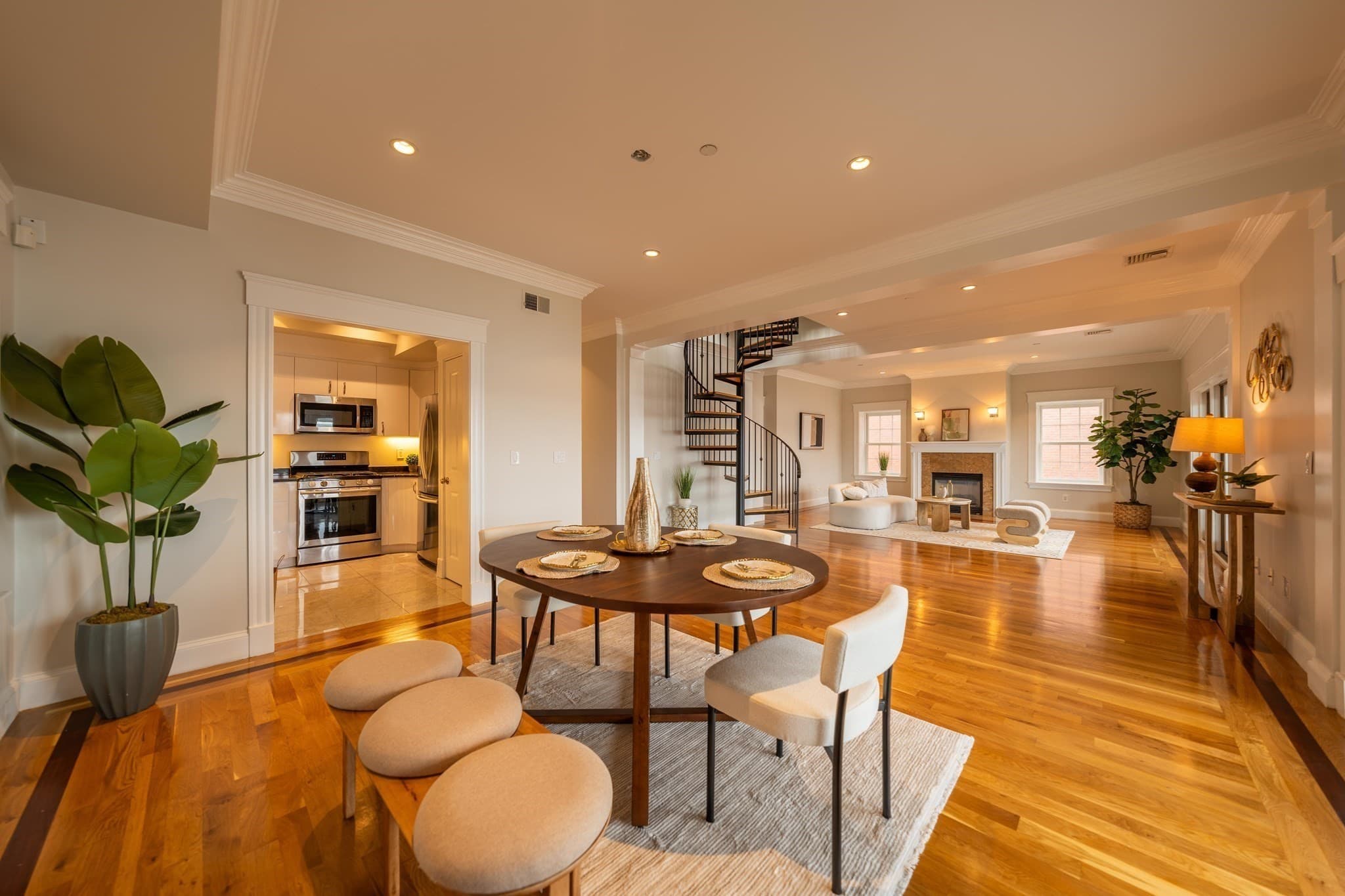 Condominium at 195 Webster St # 4, Boston MA 02128, photo 10 of 41