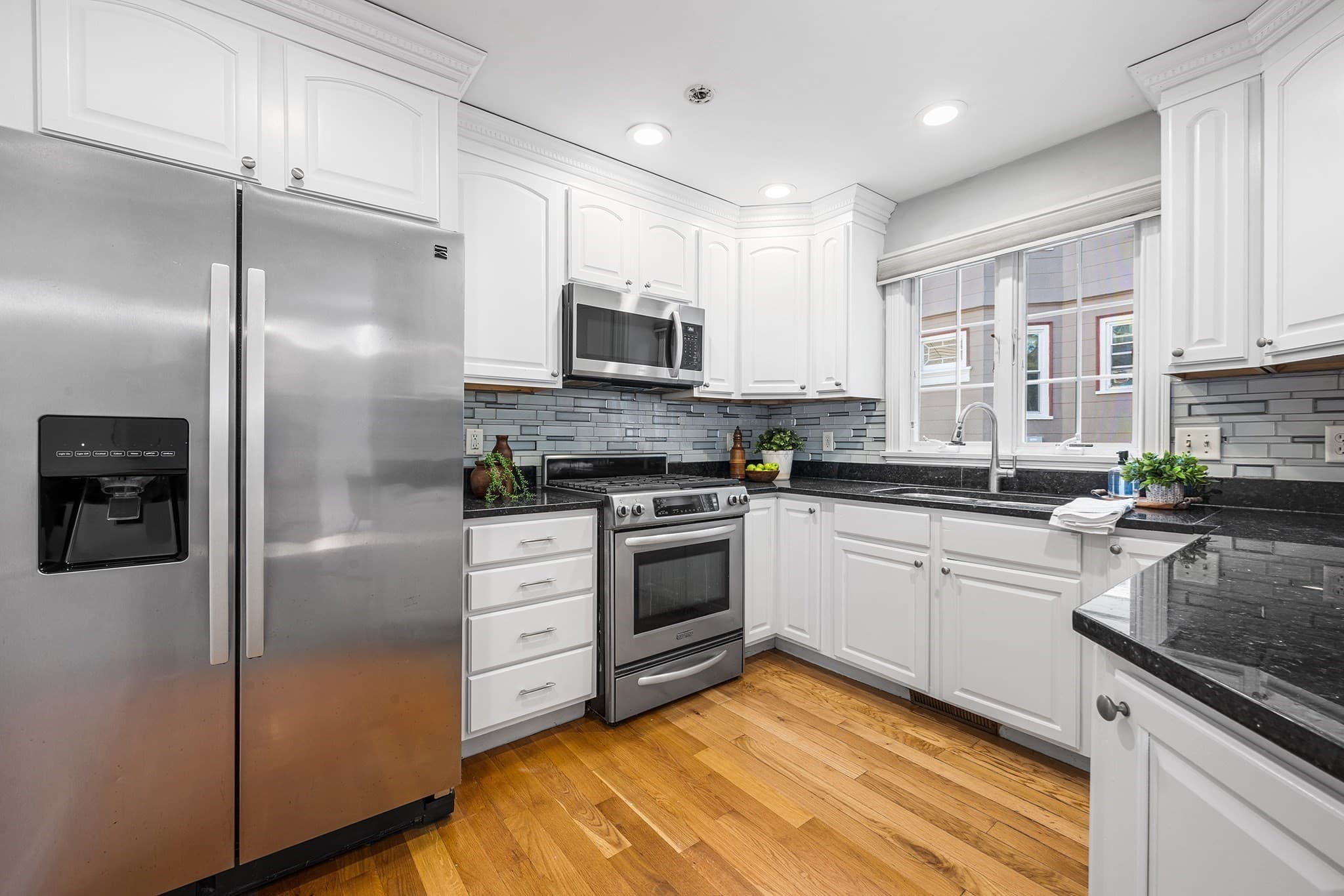 Condominium at 75 Bartlett Ave # 75, Arlington MA 02476, photo 9 of 32