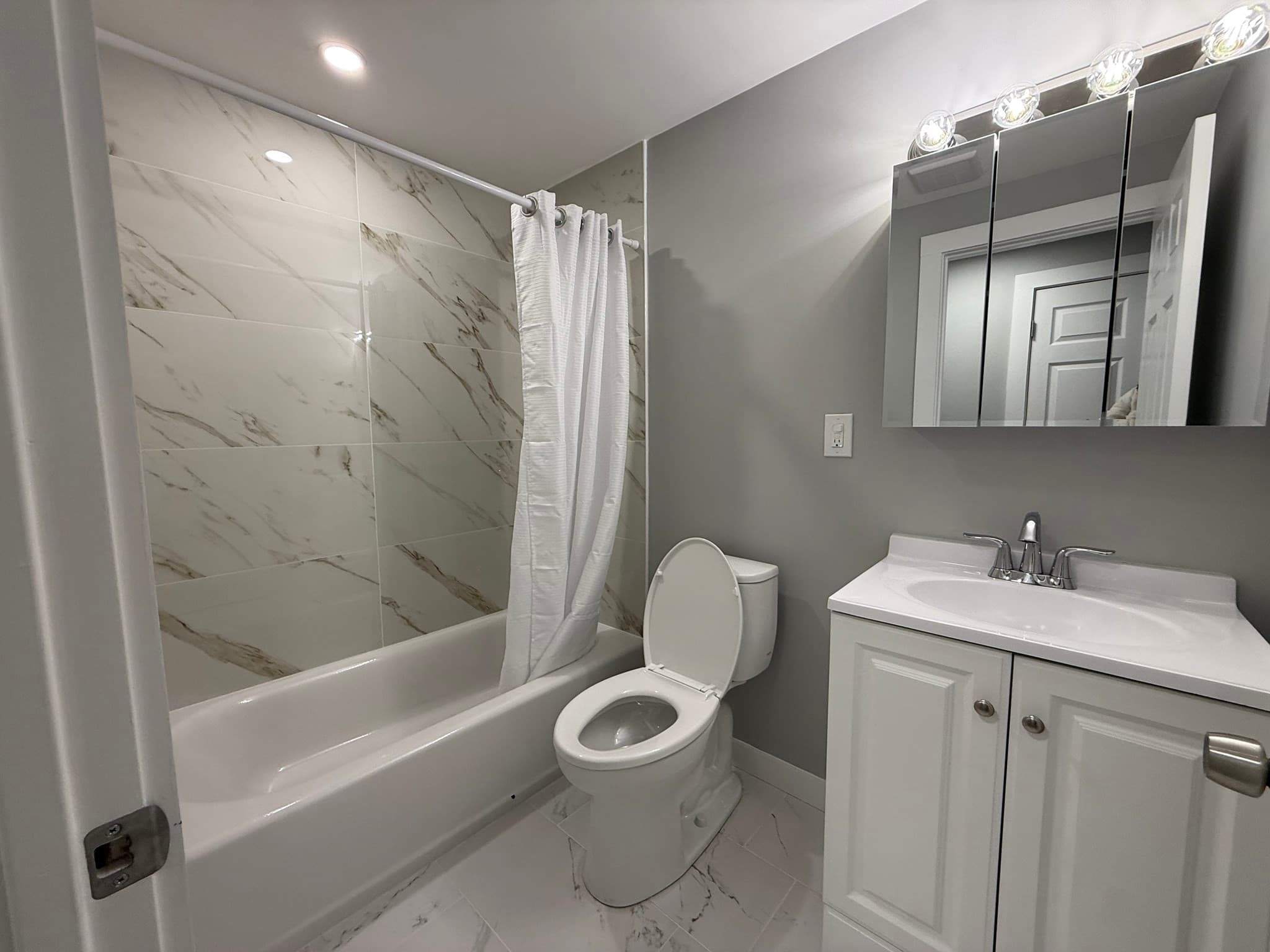 Apartment at 4 Oakcrest Rd. # 2, Boston MA 02136, photo 4 of 10