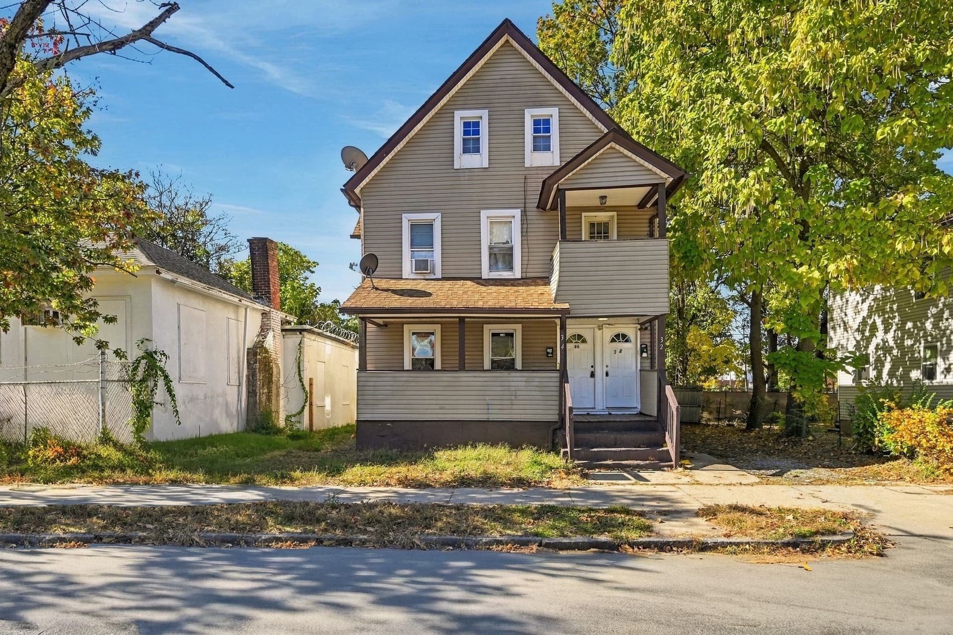 32-34 Dawes St, Springfield MA 01109