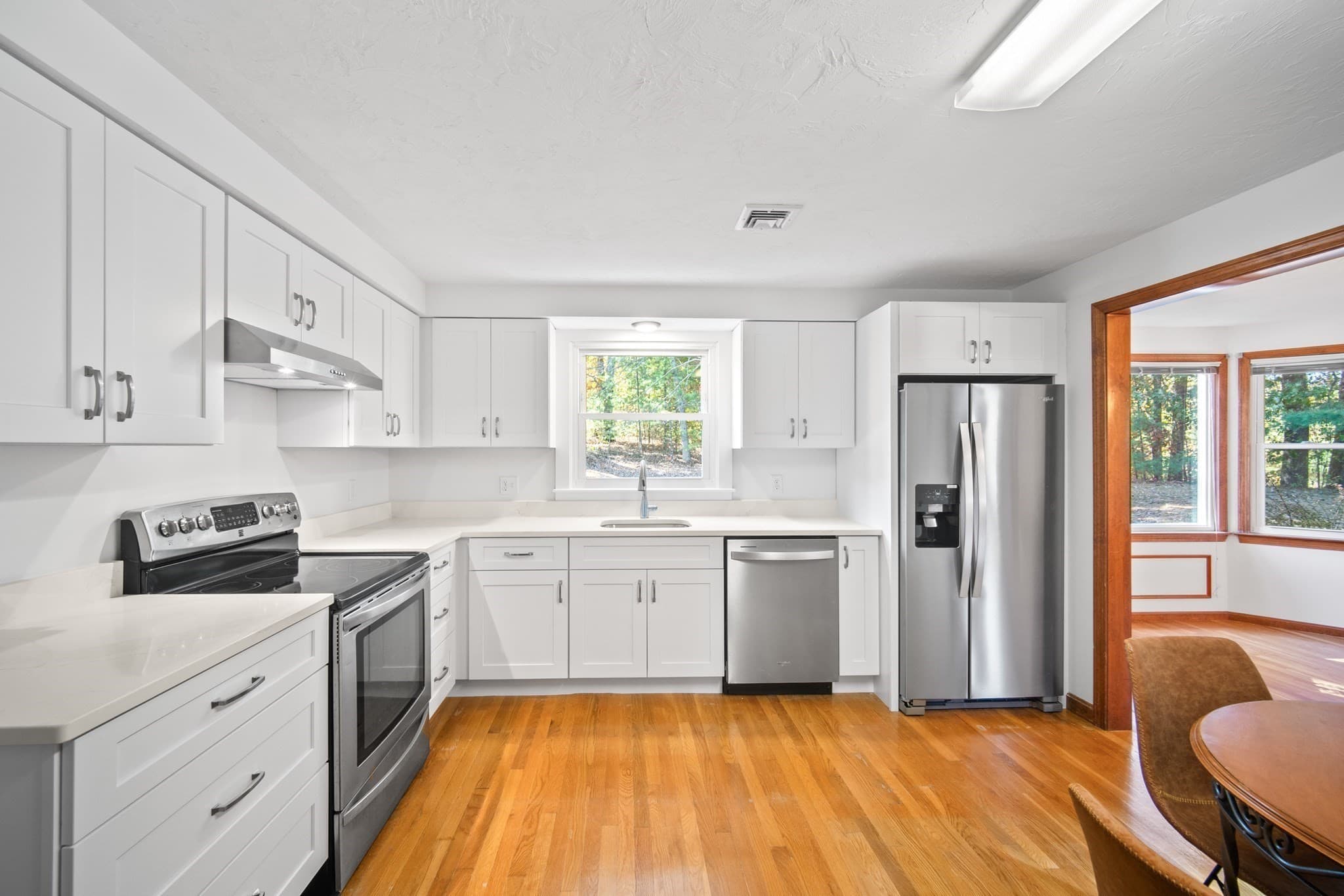 Single Family Residence at 9 Northbriar Rd, Acton MA 01720, photo 3 of 28