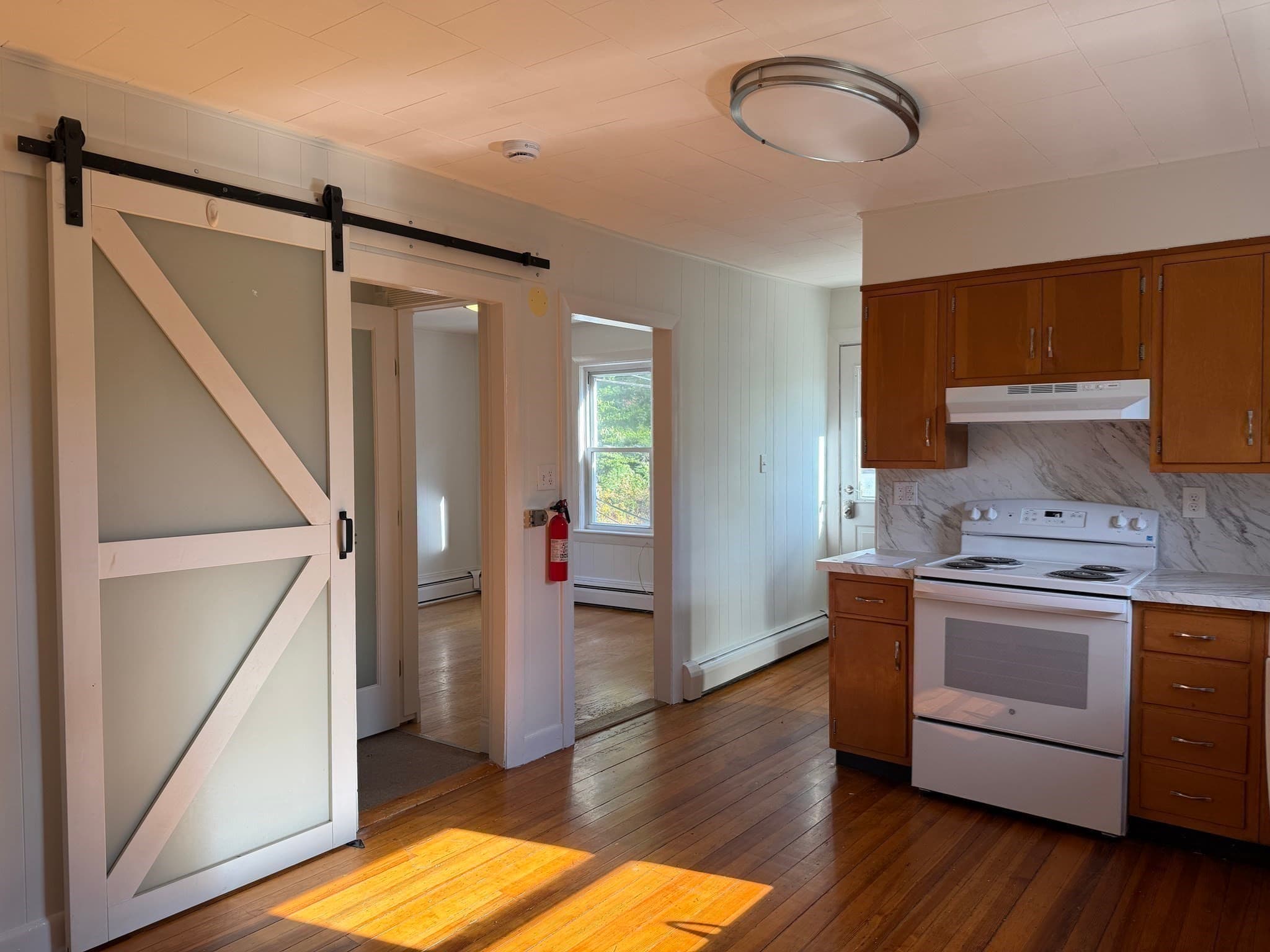 Multi Family at 340 Park St, Gardner MA 01440, photo 3 of 34