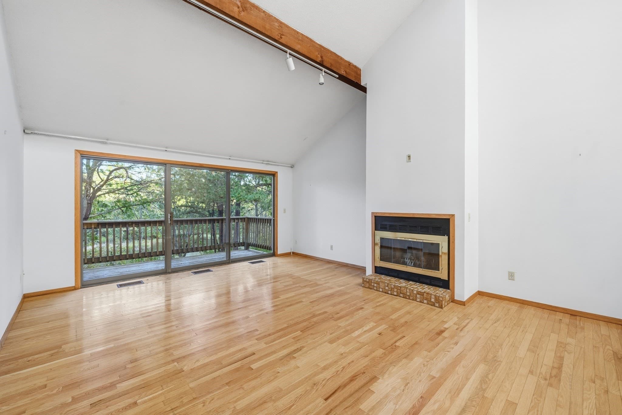Condominium at 5 Riverview Ave # G, Mashpee MA 02649, photo 12 of 41