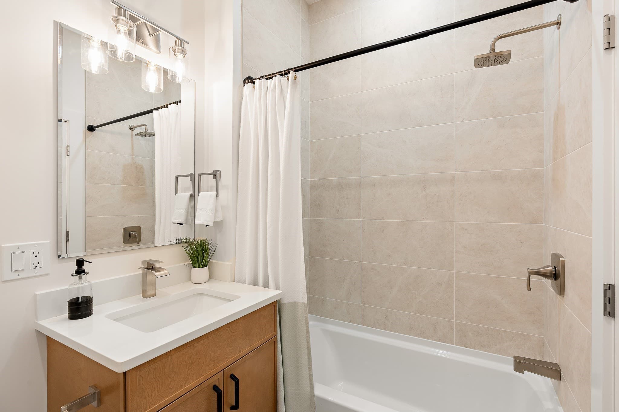 Condominium at 28A Swan Avenue # 1, Boston MA 02128, photo 23 of 25