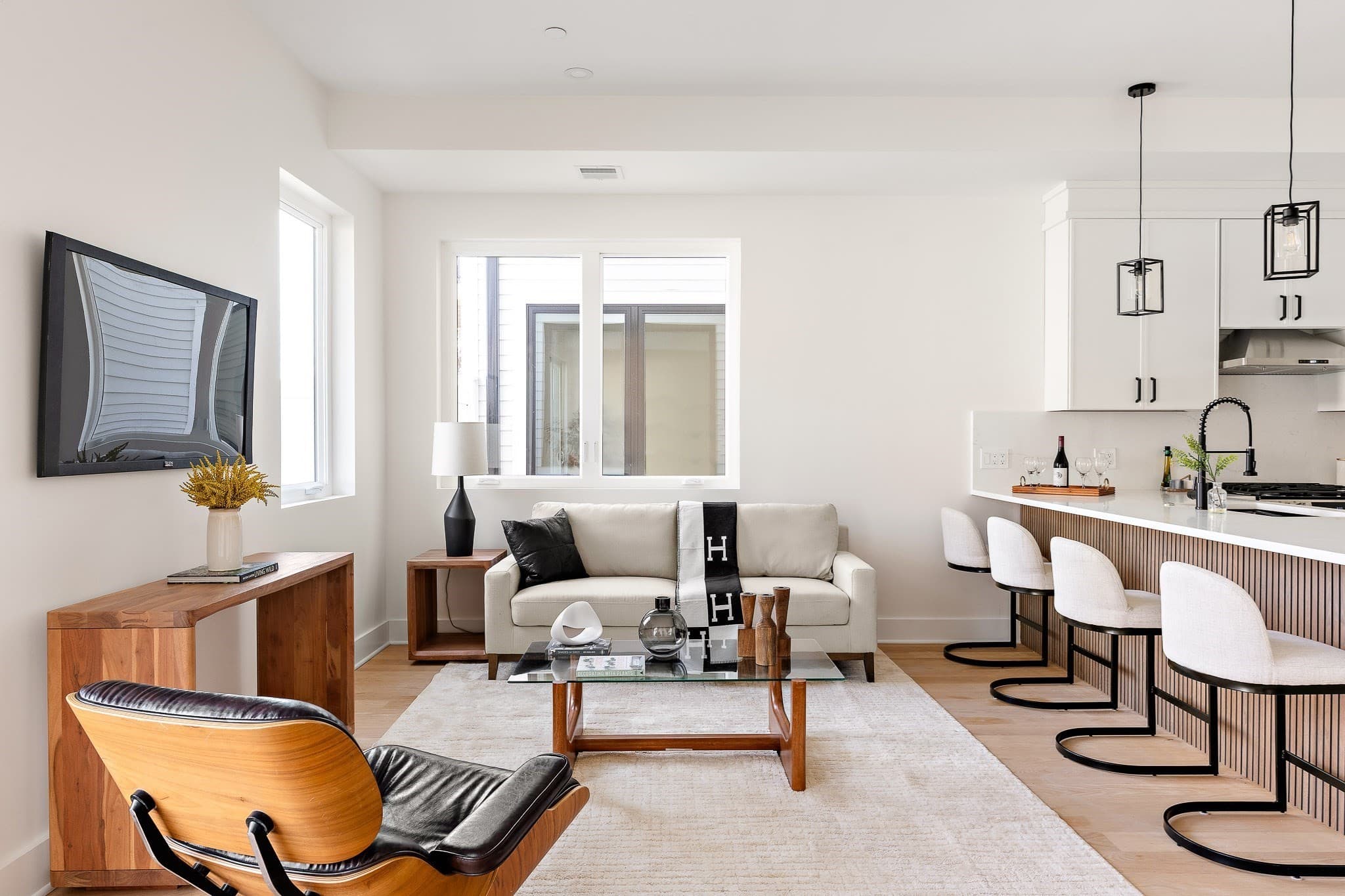 Condominium at 28A Swan Avenue # 1, Boston MA 02128, photo 5 of 25