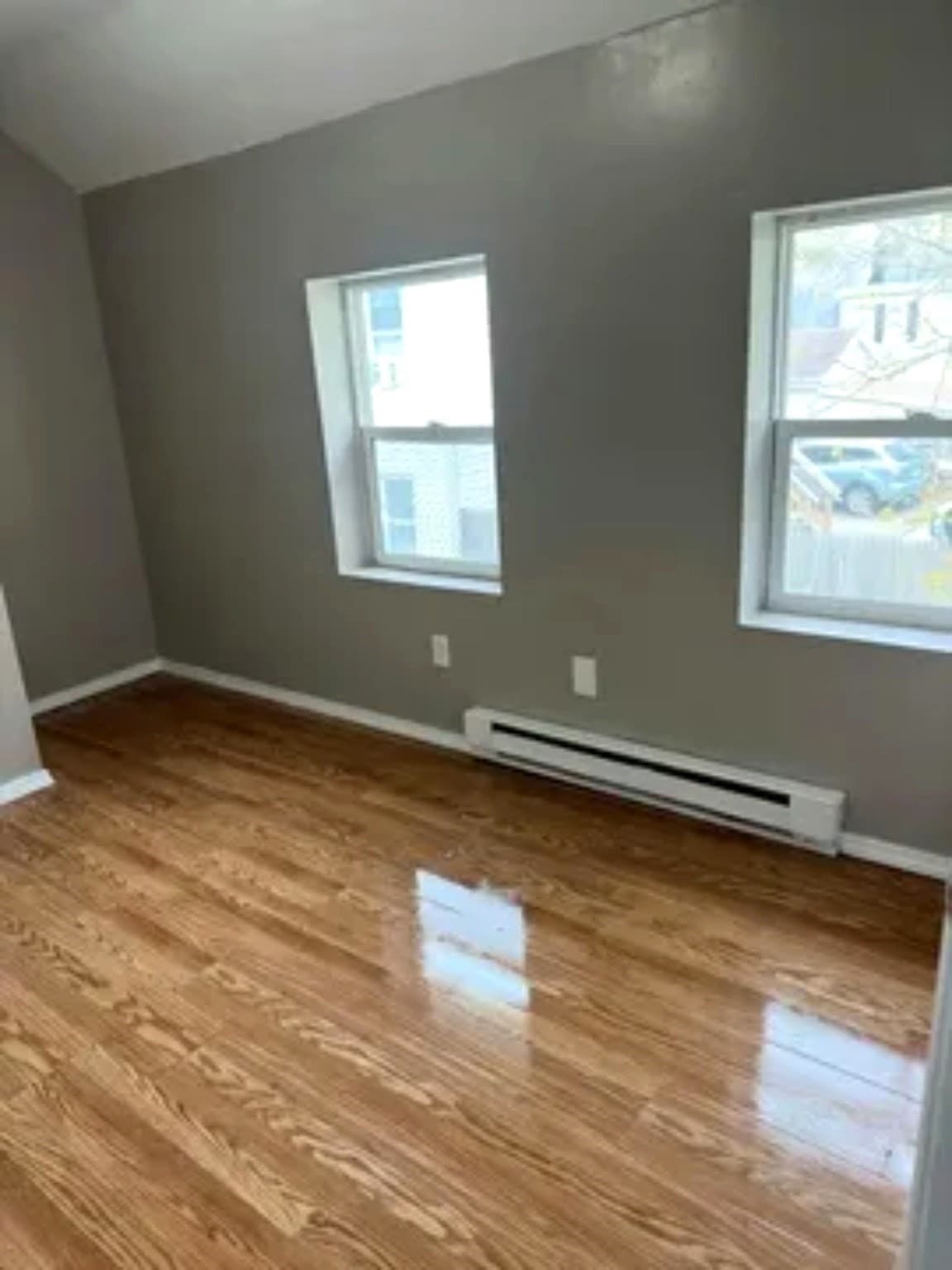 4 Family at 74 North St, Southbridge MA 01550, photo 5 of 14