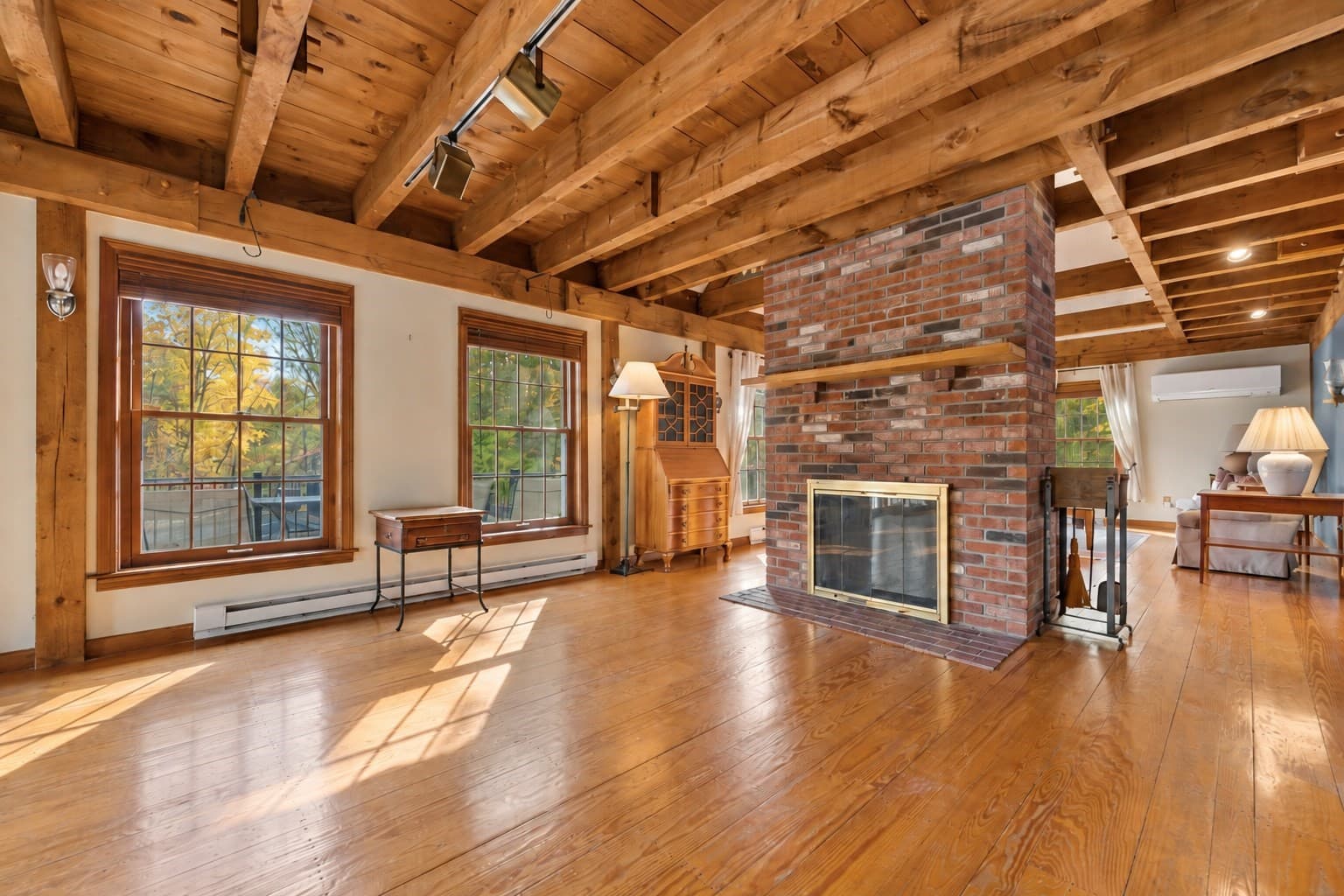 Single Family Residence at 425 Howard Street, Northborough MA 01532, photo 6 of 42