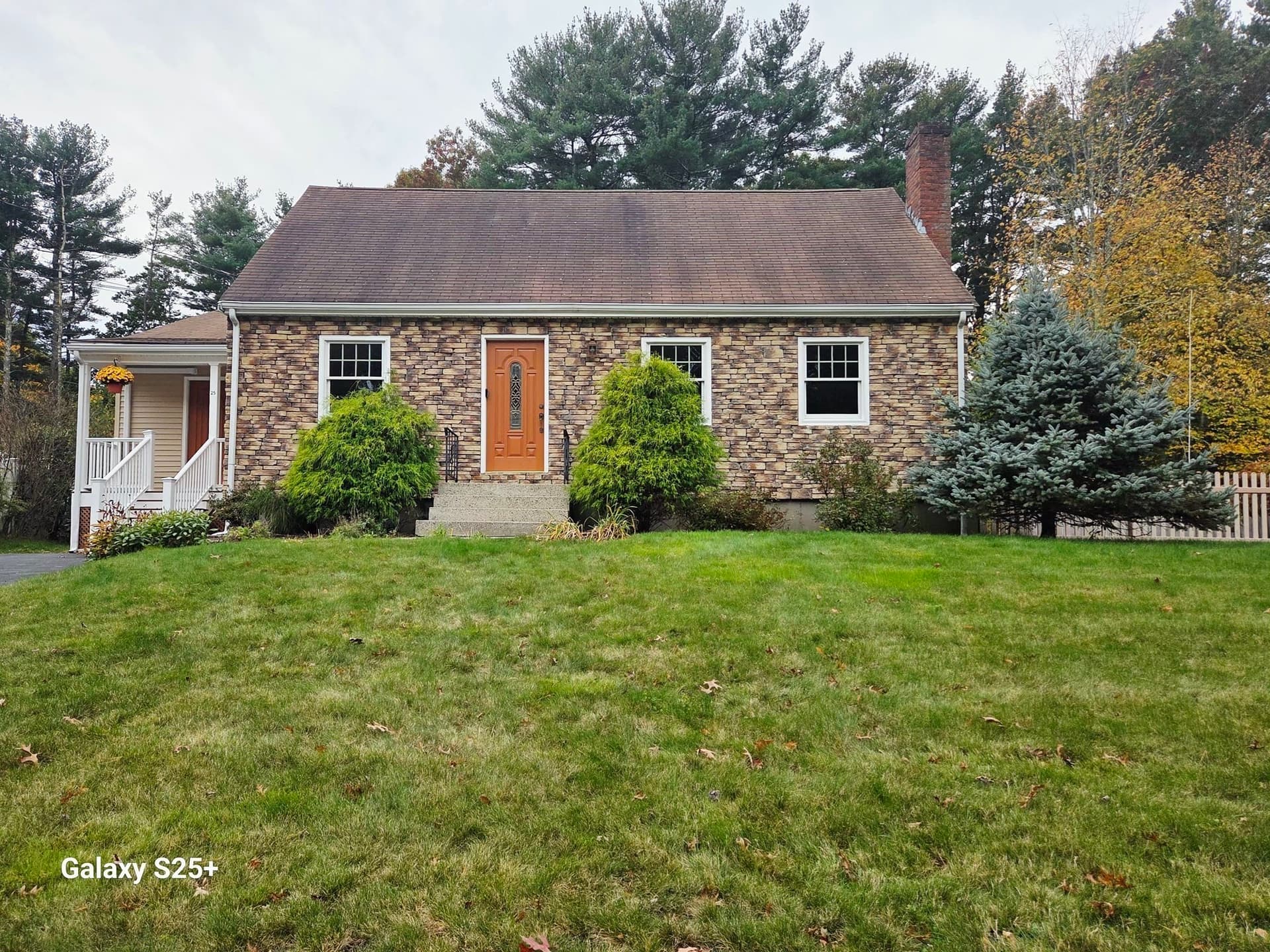 25 Neal St, Walpole MA 02081