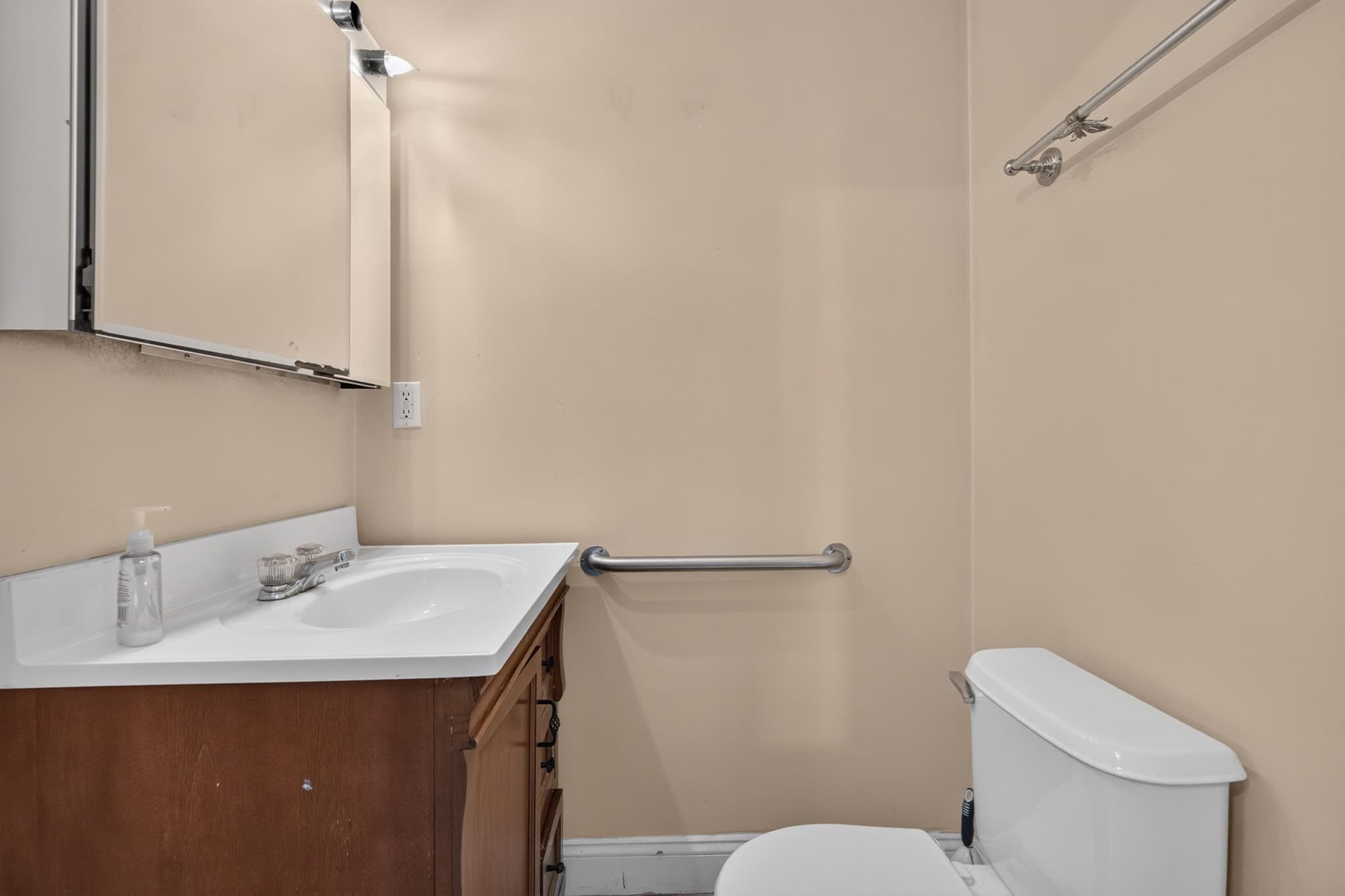 Single Family Residence at 34 Baker Rd, Everett MA 02149, photo 13 of 41