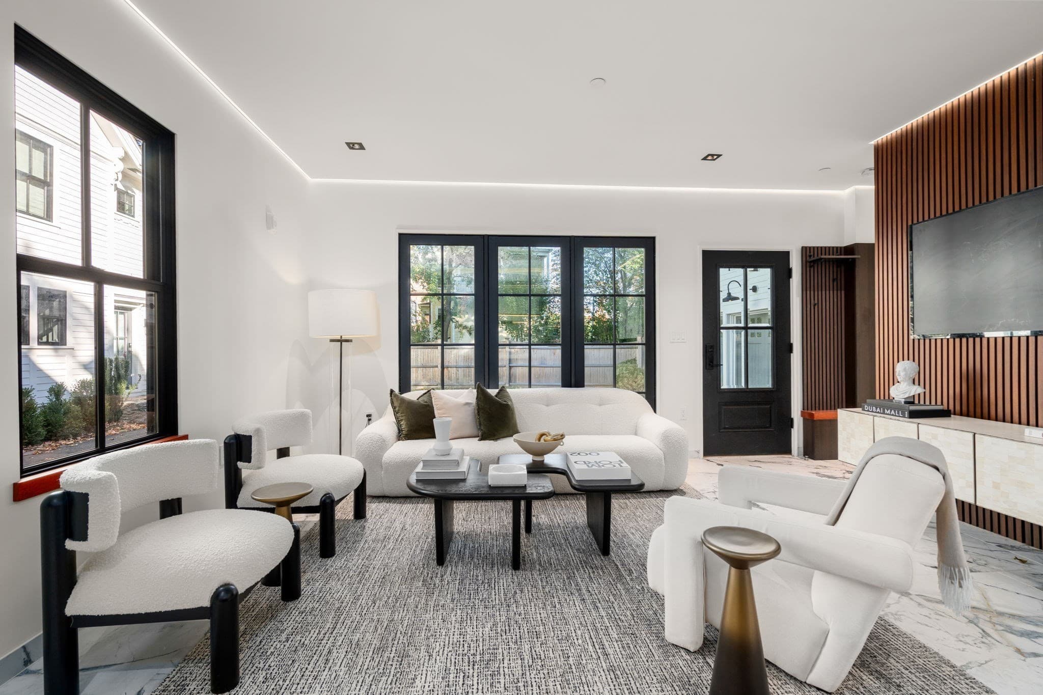 Condominium at 298-304 Elliot Street # C, Newton MA 02464, photo 6 of 27