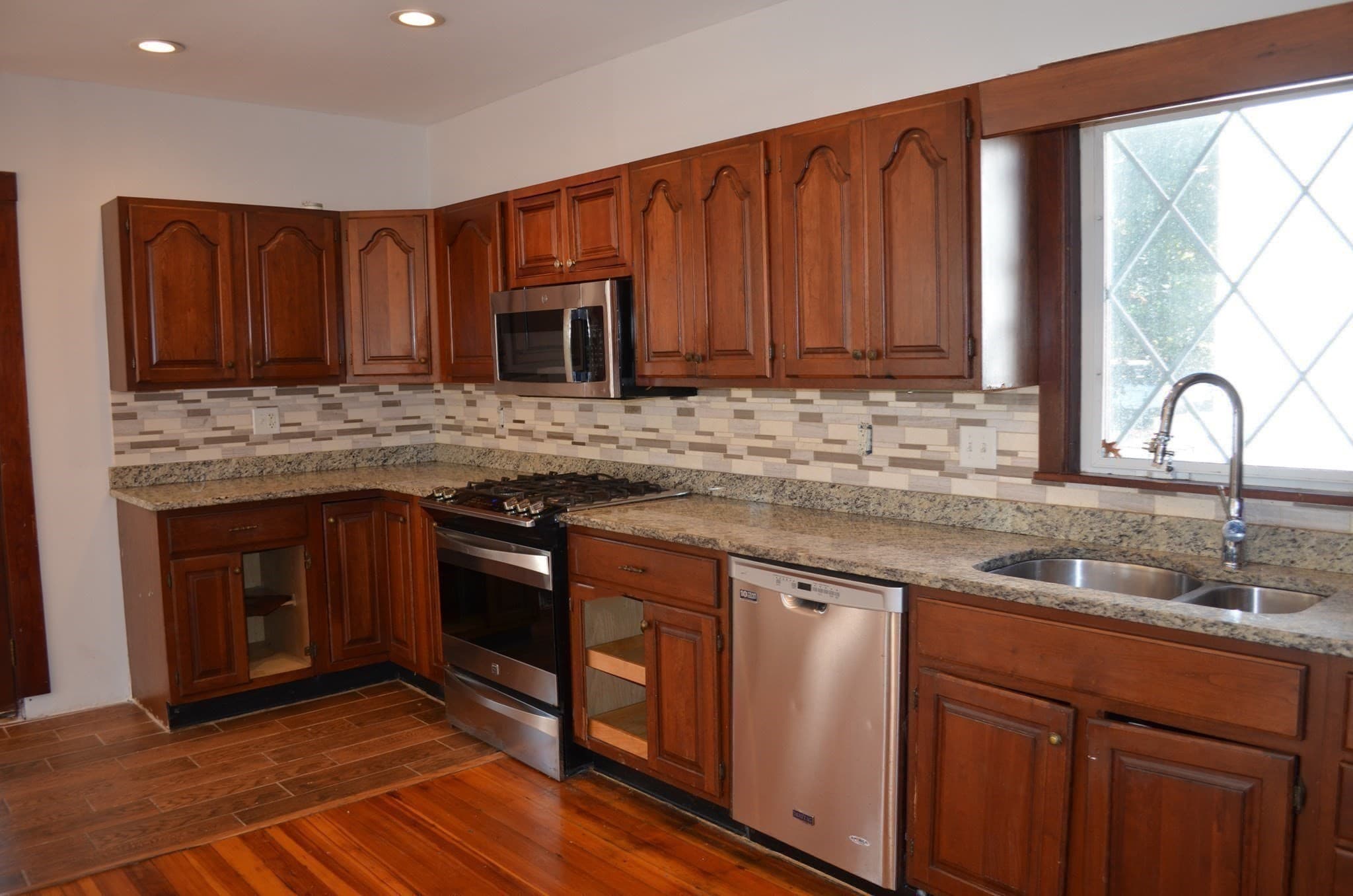 Single Family Residence at 35 Ruskindale Rd, Boston MA 02136, photo 11 of 41