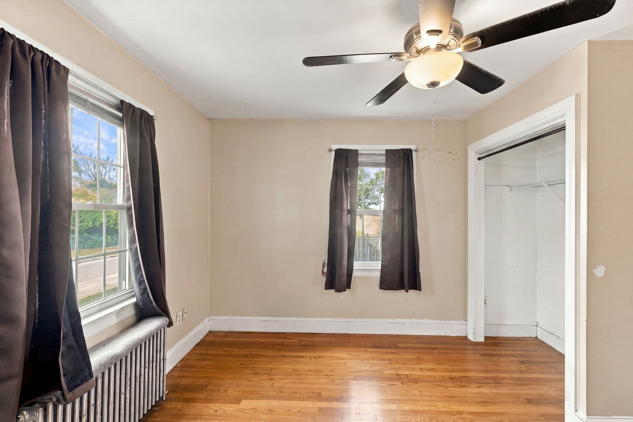 Single Family Residence at 22 Tremont St, Cranston RI 02920, photo 6 of 20