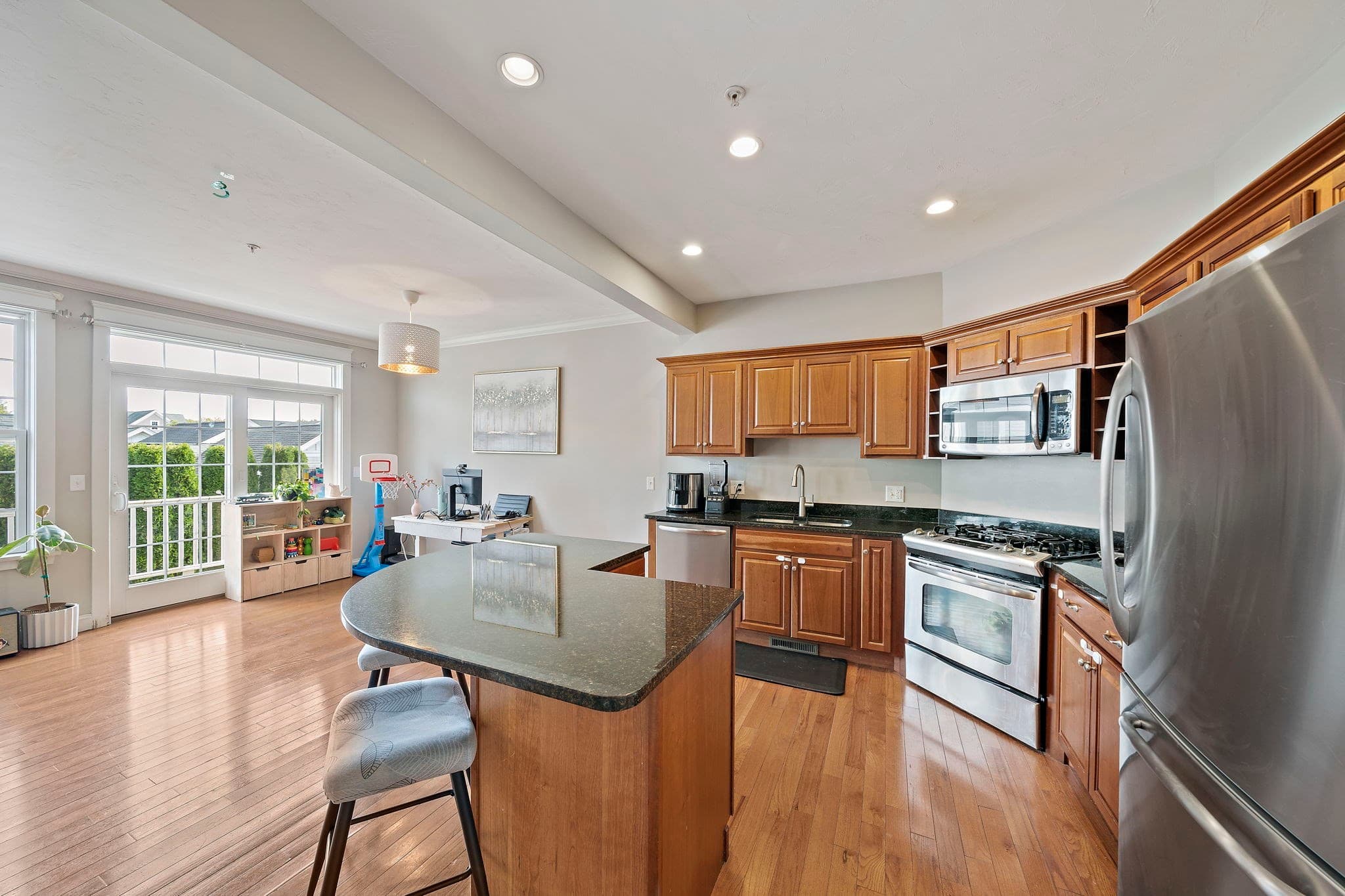 Single Family Residence at 70 Parkview St., Weymouth MA 02190, photo 6 of 39