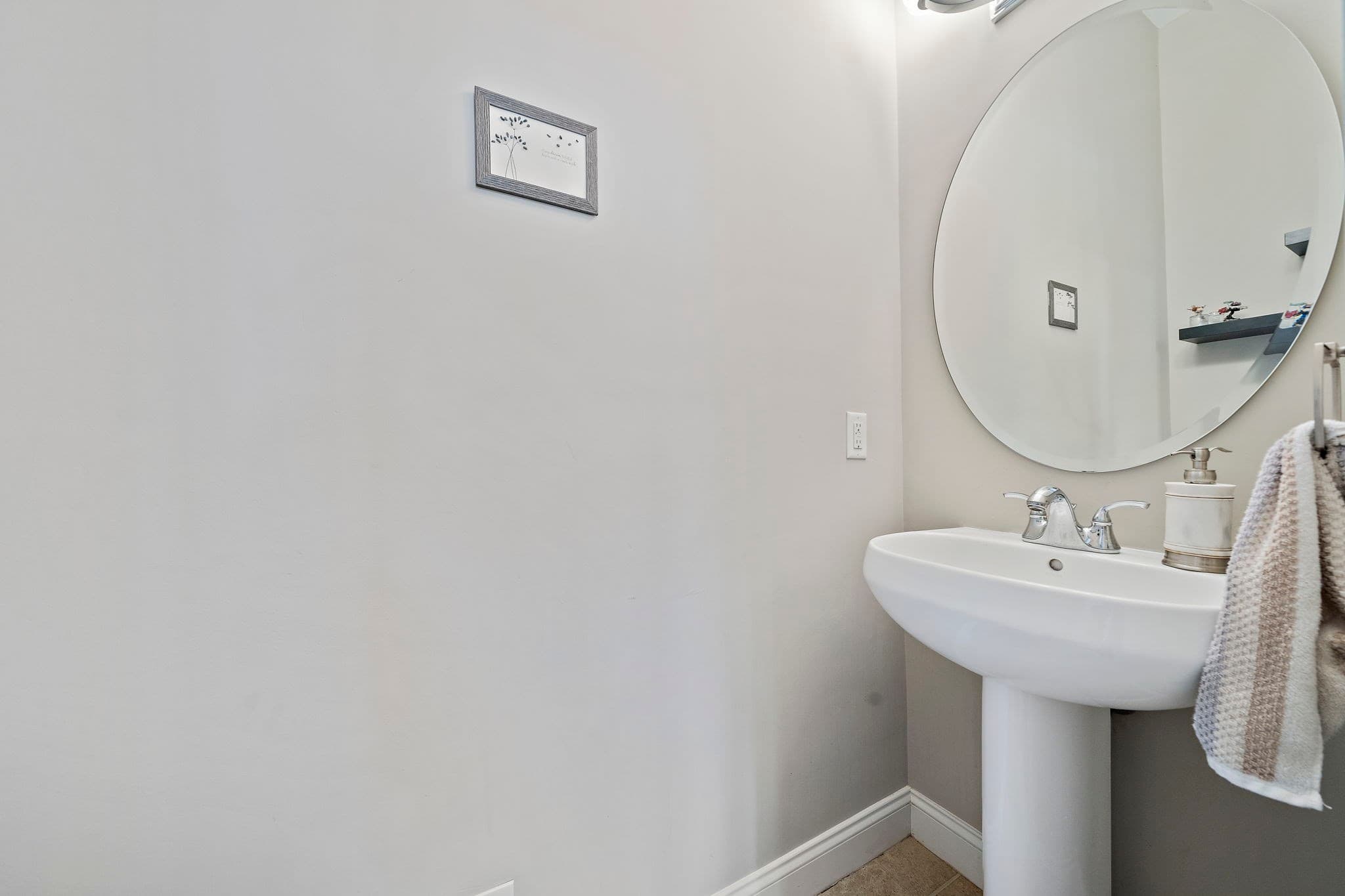 Single Family Residence at 70 Parkview St., Weymouth MA 02190, photo 17 of 39