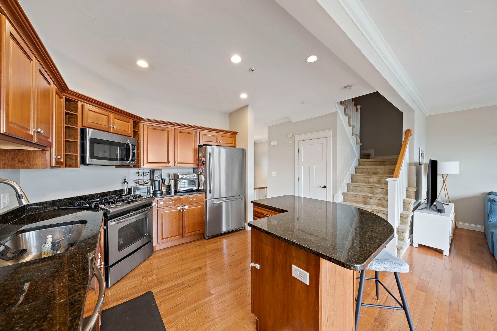 Single Family Residence at 70 Parkview St., Weymouth MA 02190, photo 10 of 39