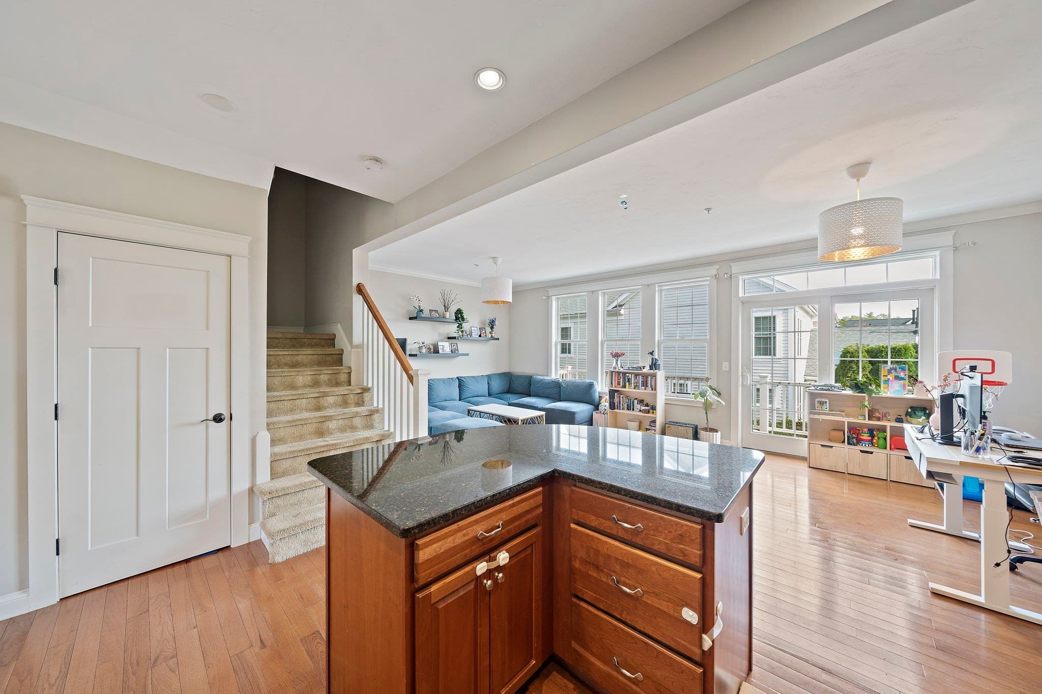 Single Family Residence at 70 Parkview St., Weymouth MA 02190, photo 8 of 39