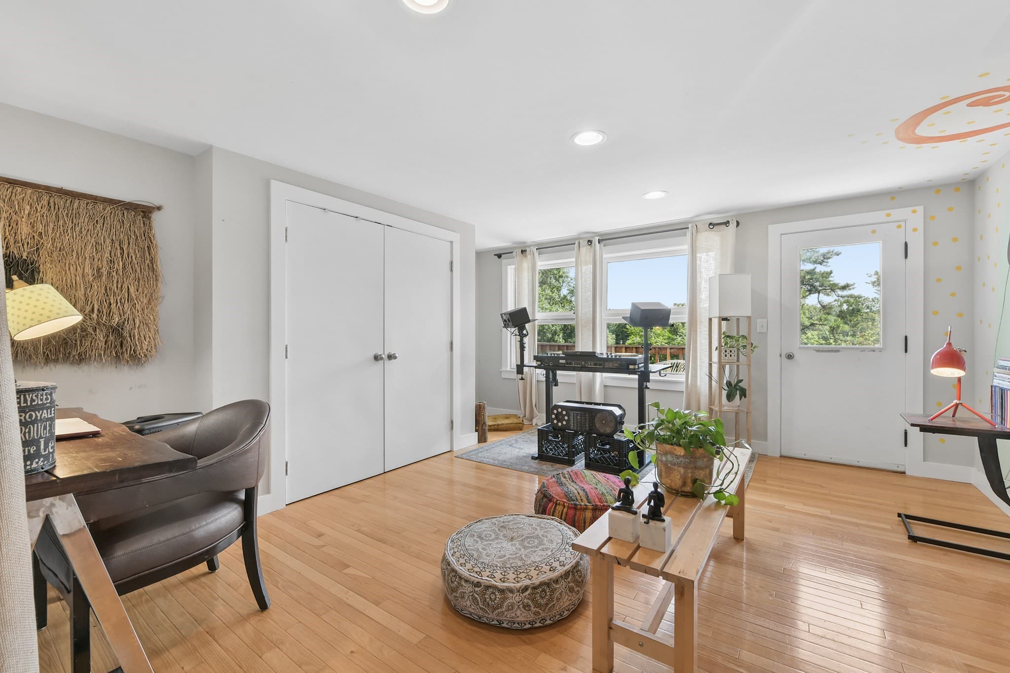 Single Family Residence at 195 Willow Ave, Haverhill MA 01835, photo 18 of 38