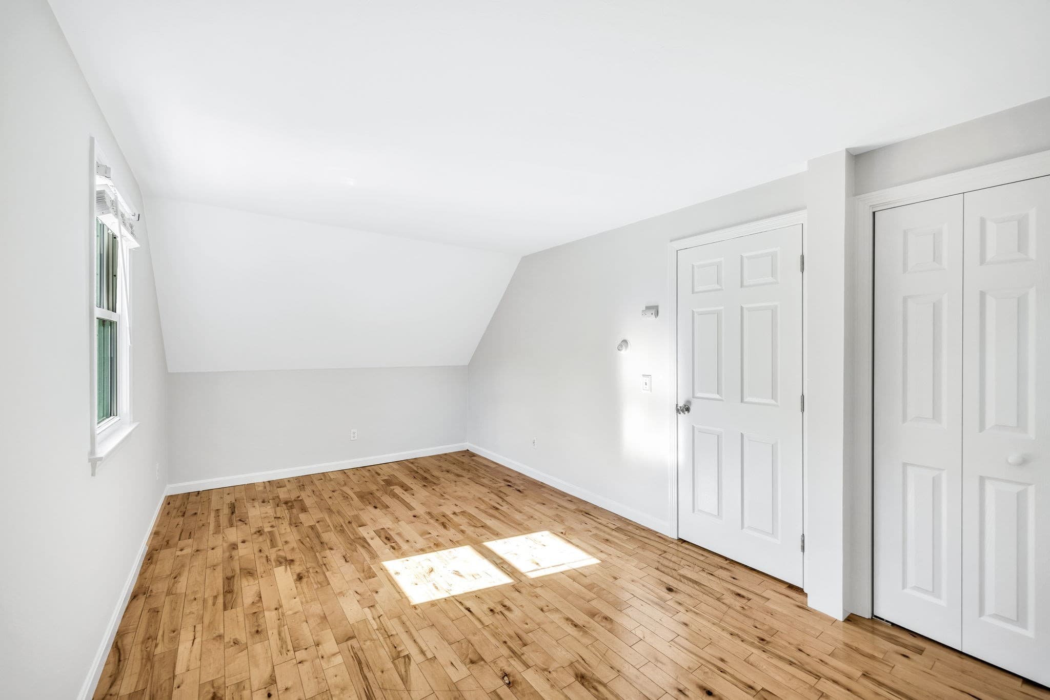 Single Family Residence at 21 Nohono Rd, Mashpee MA 02649, photo 17 of 31