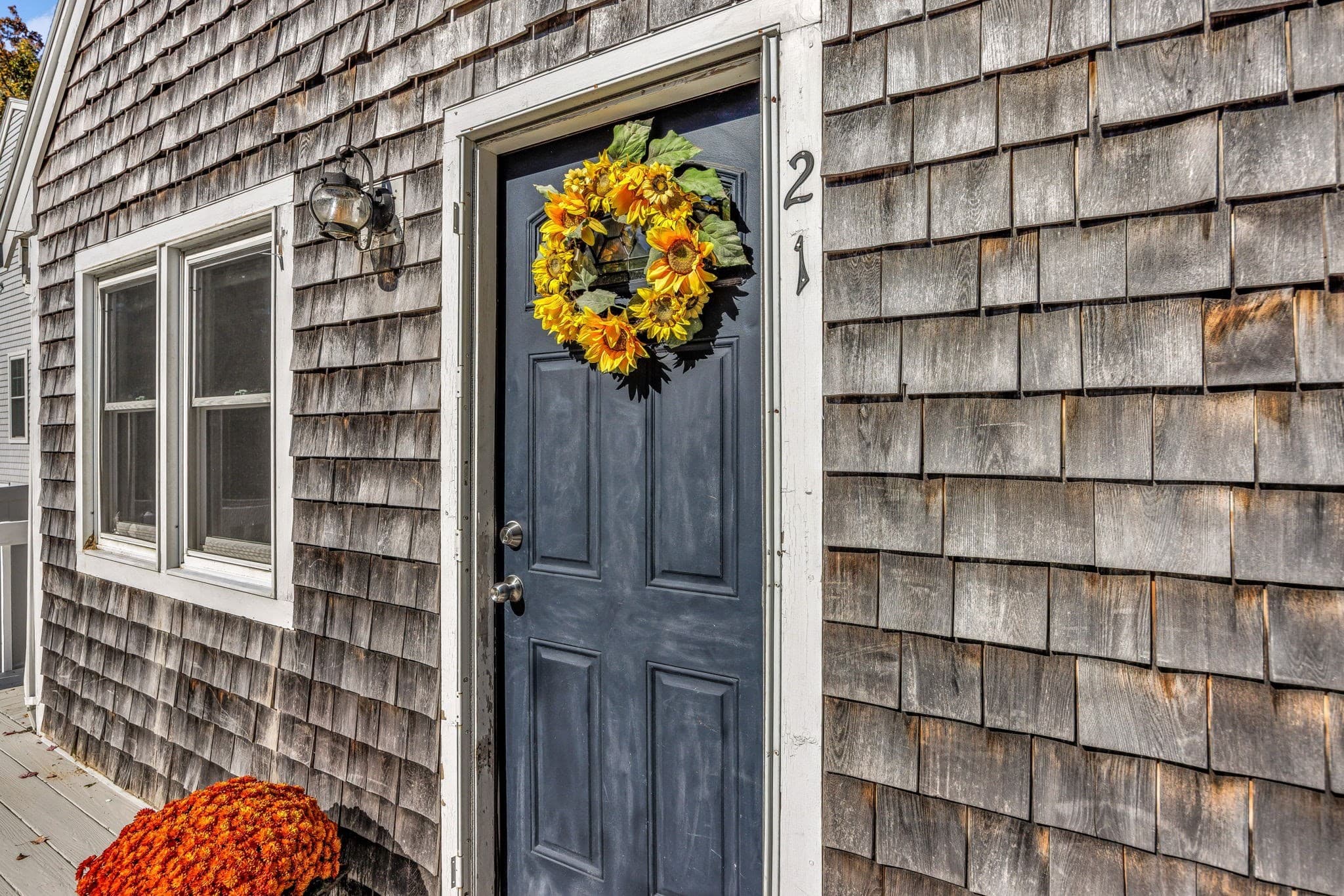 Single Family Residence at 21 Nohono Rd, Mashpee MA 02649, photo 3 of 31