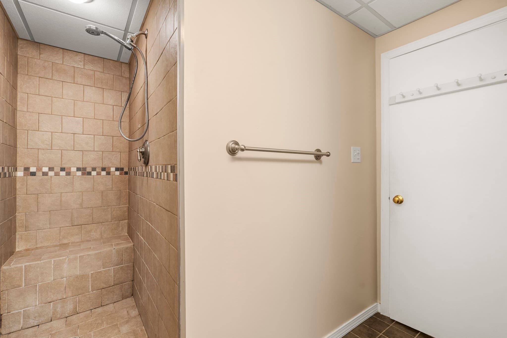 Condominium at 50 Londonderry Rd # 50, Grafton MA 01519, photo 16 of 27