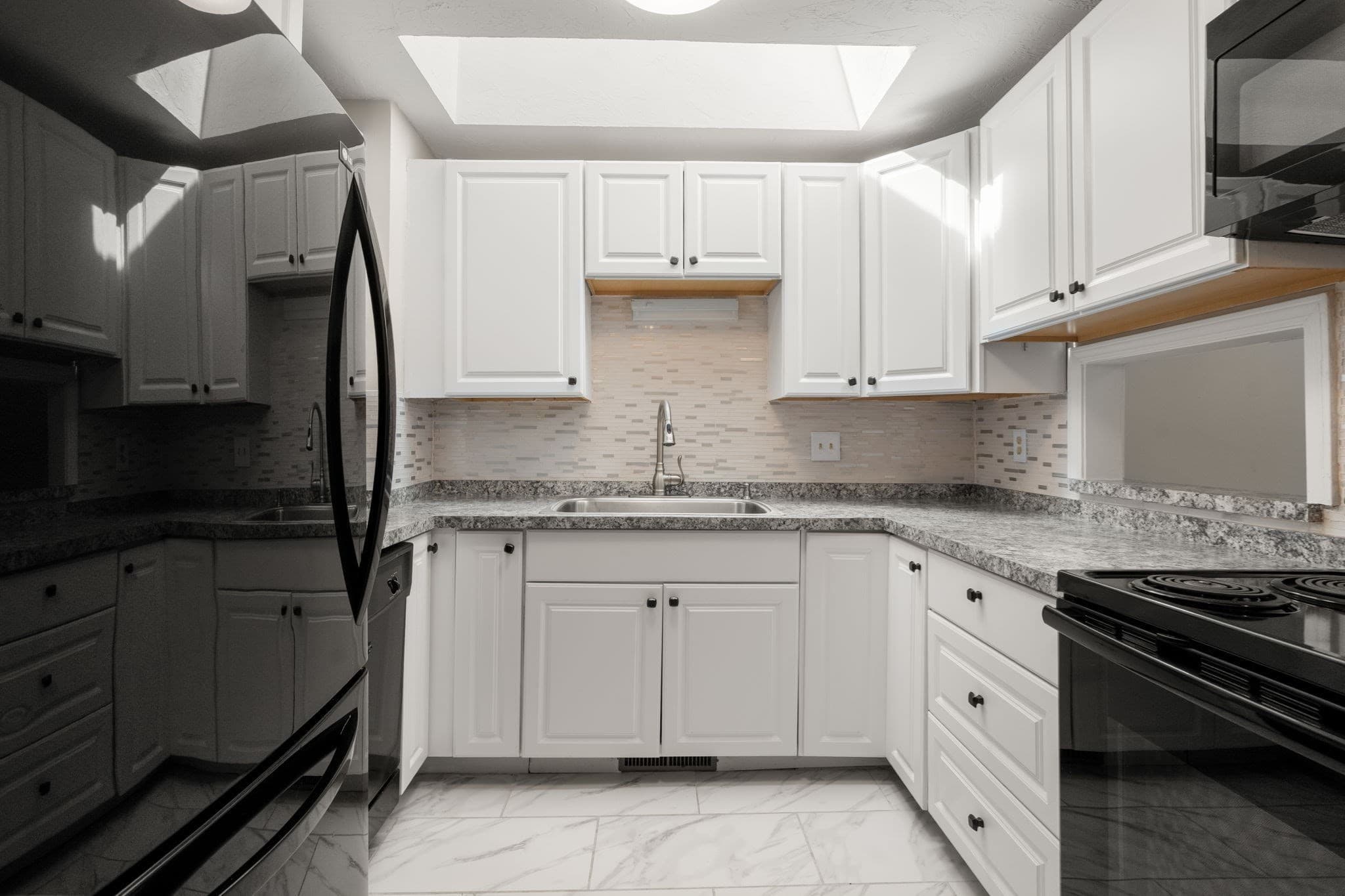 Condominium at 50 Londonderry Rd # 50, Grafton MA 01519, photo 8 of 27