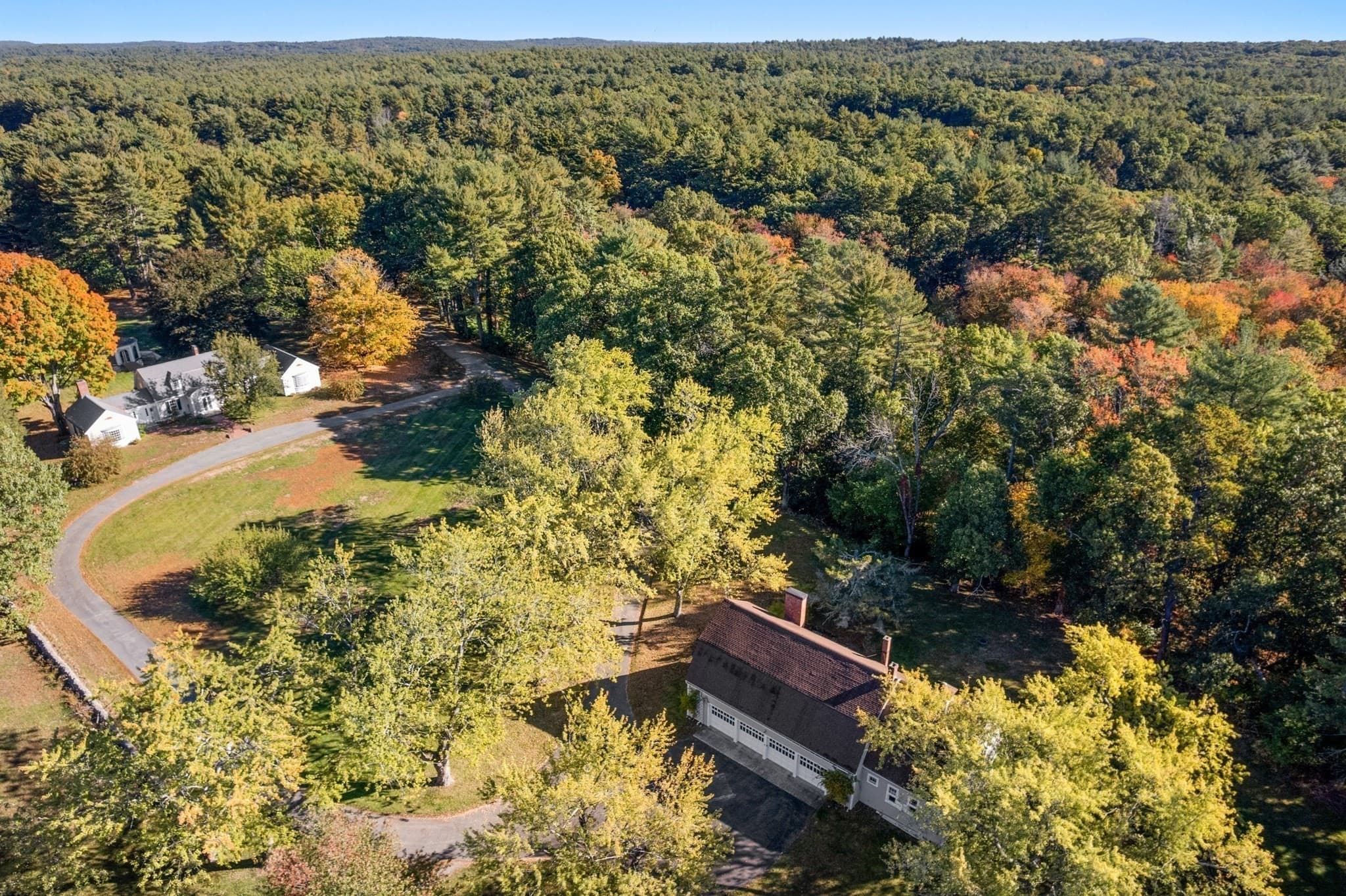 Single Family Residence at 75 Elm St, Medfield MA 02052, photo 6 of 42