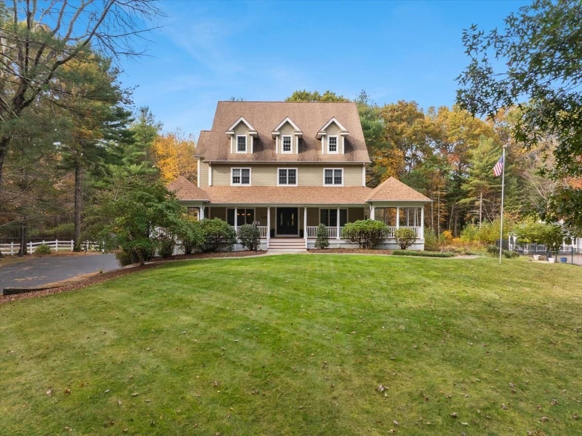 Single Family Residence at 135 Plain Street, Norton MA 02766, photo 2 of 41