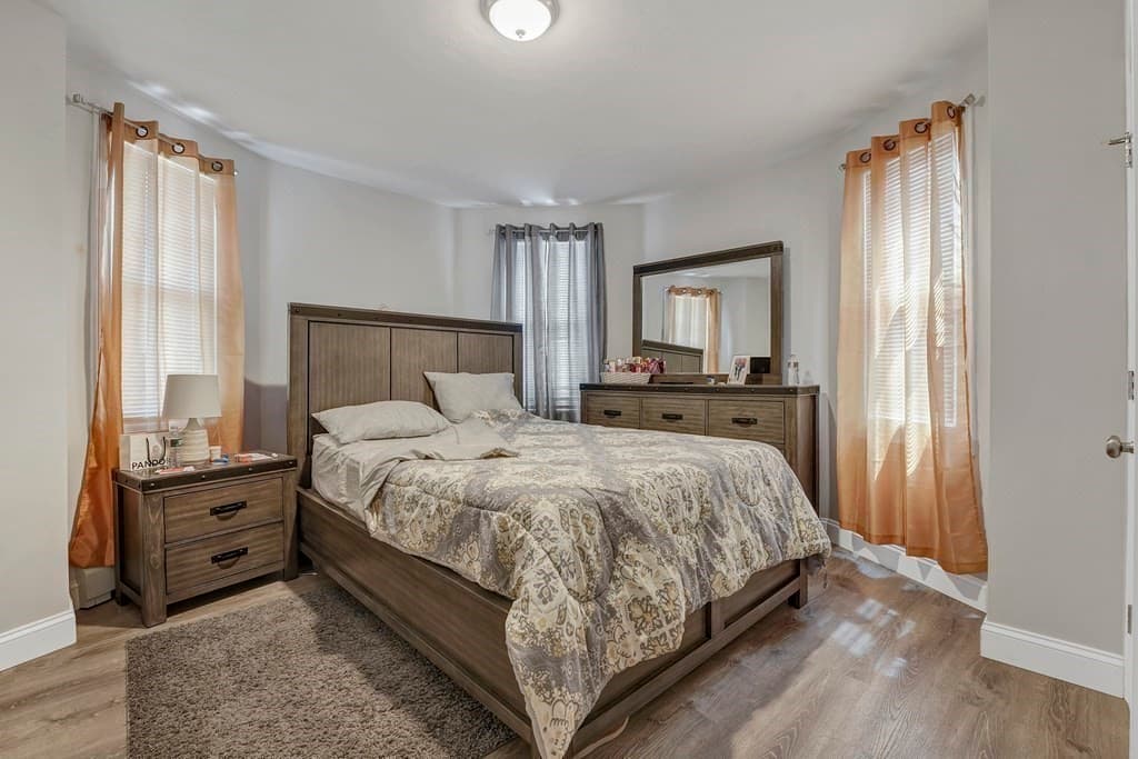 3 Family at 148 Walnut St, Chelsea MA 02150, photo 11 of 14