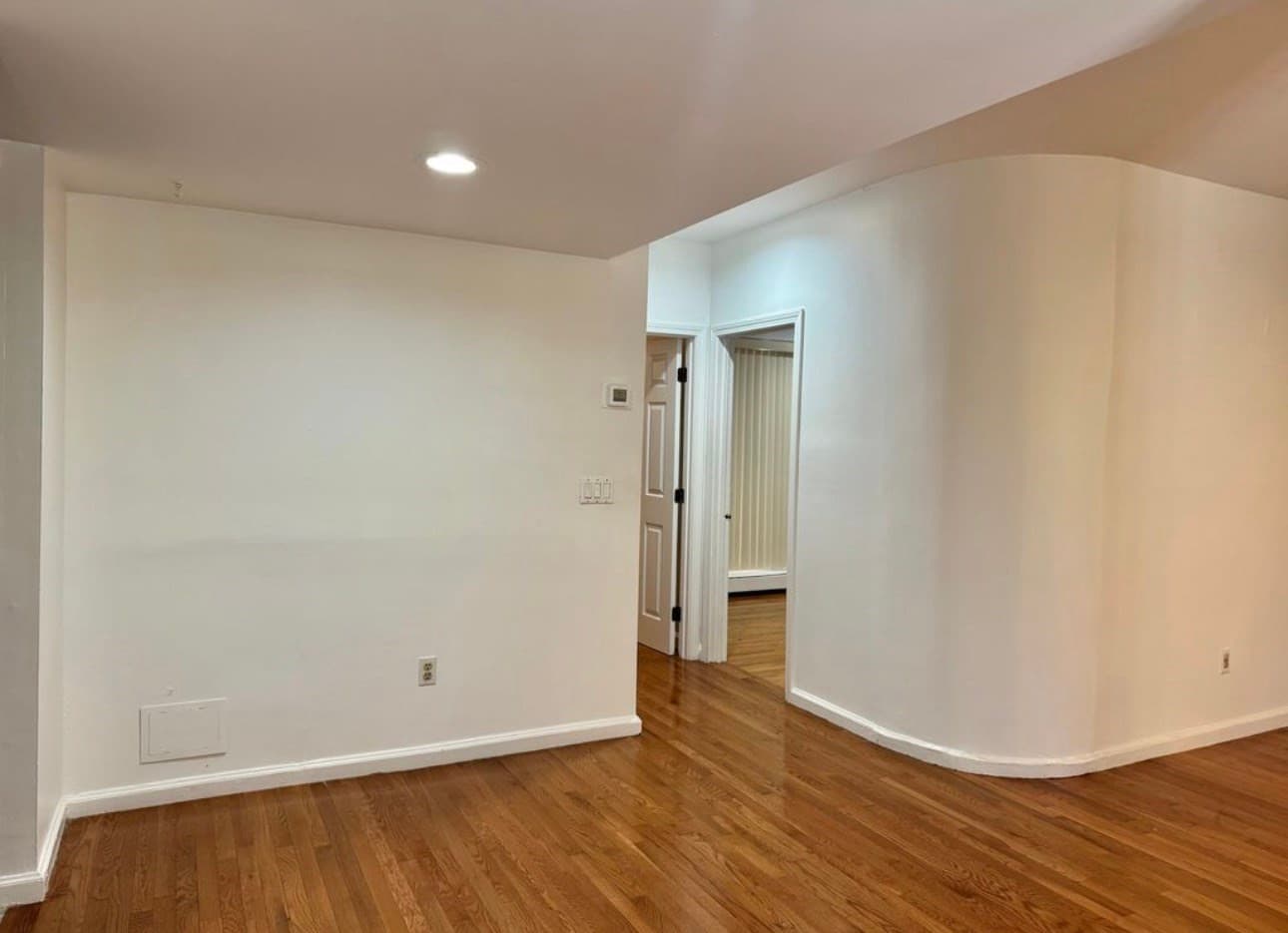 Apartment at 390 Riverway # 2, Boston MA 02115, photo 20 of 28