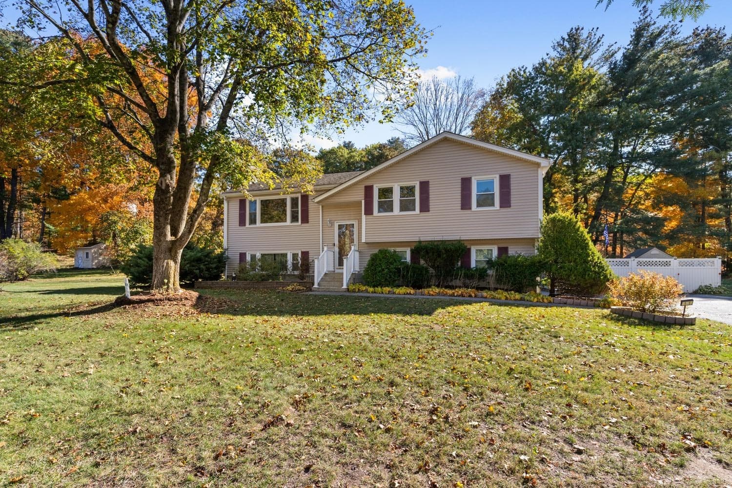 111 Simpson Rd, Marlborough MA 01752