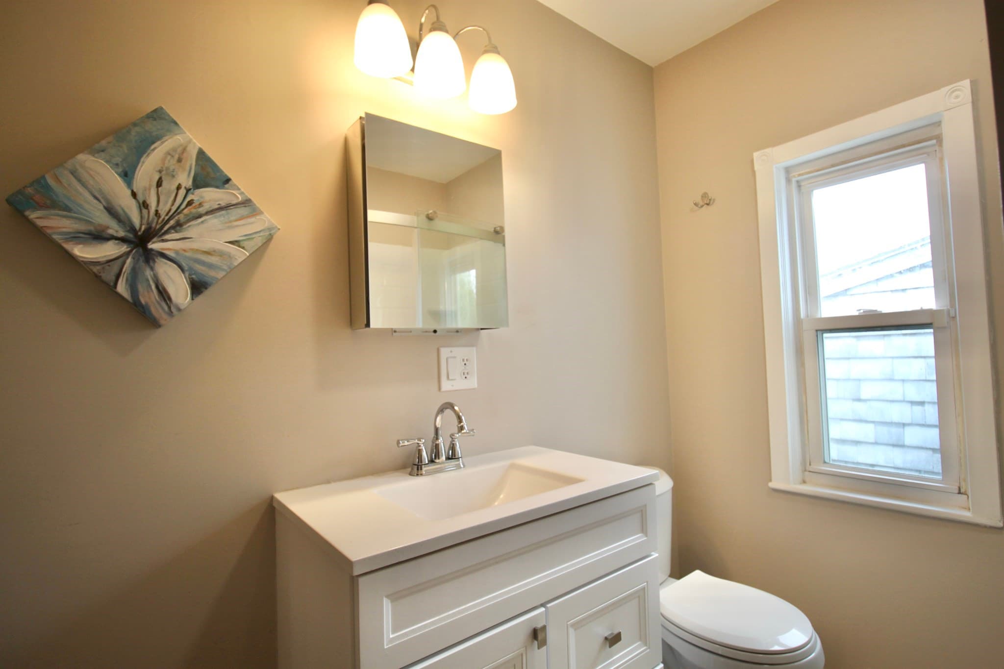Single Family Residence at 462 Brook St, Dighton MA 02715, photo 9 of 30