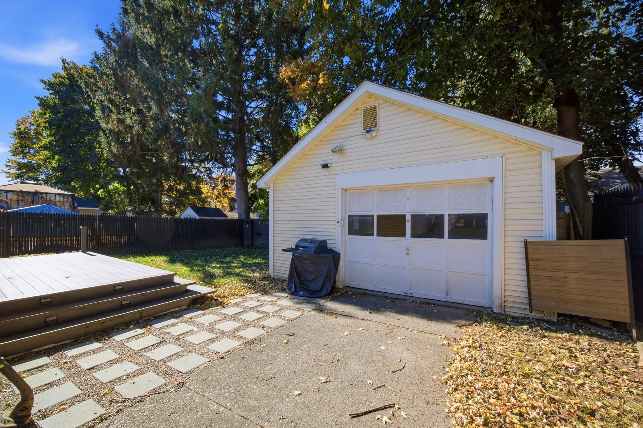 Single Family Residence at 120 Ellsworth Ave, Springfield MA 01118, photo 24 of 30