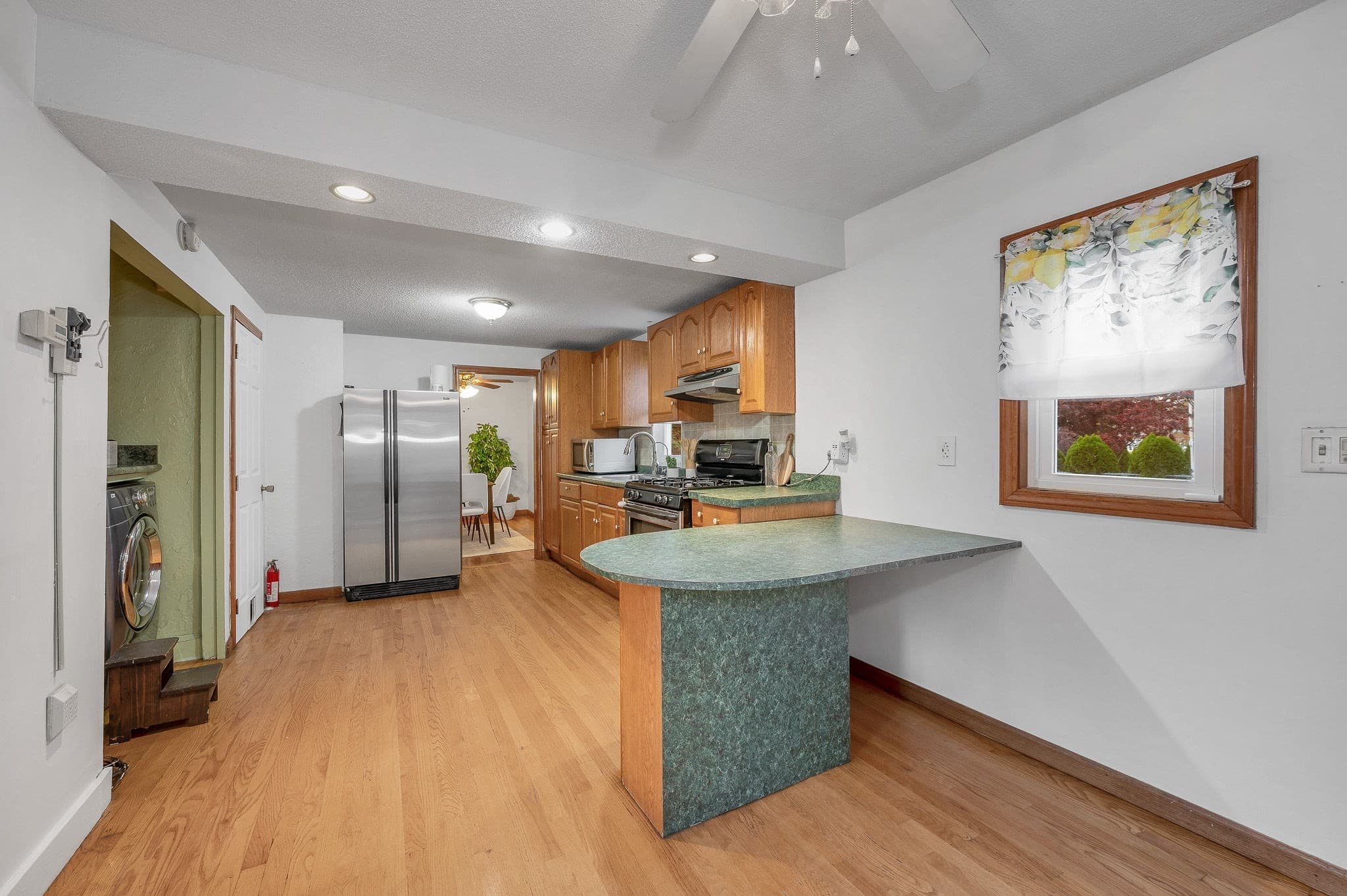 Single Family Residence at 122 Federal Street, Wilmington MA 01887, photo 12 of 34