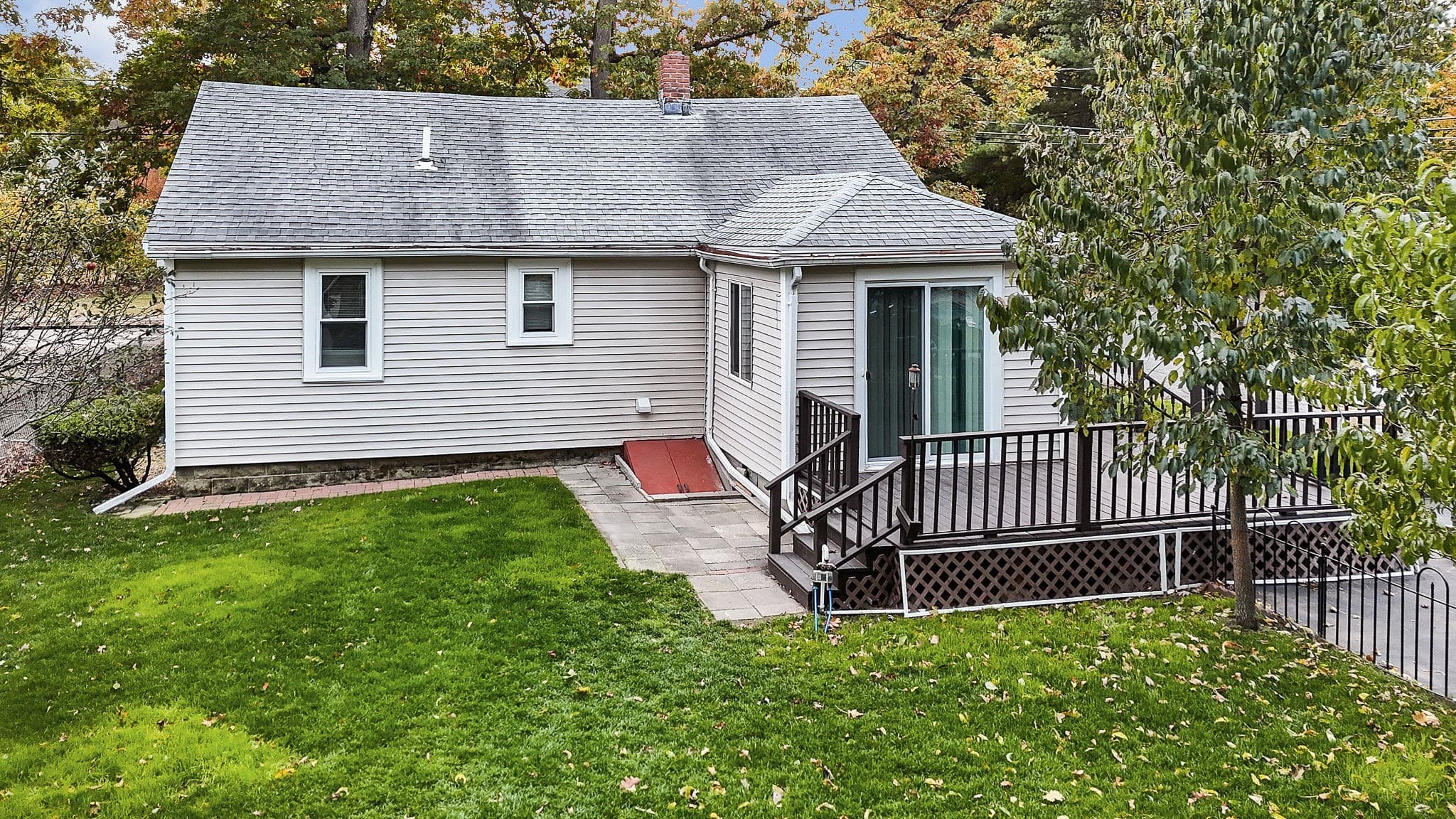 Single Family Residence at 122 Federal Street, Wilmington MA 01887, photo 28 of 34