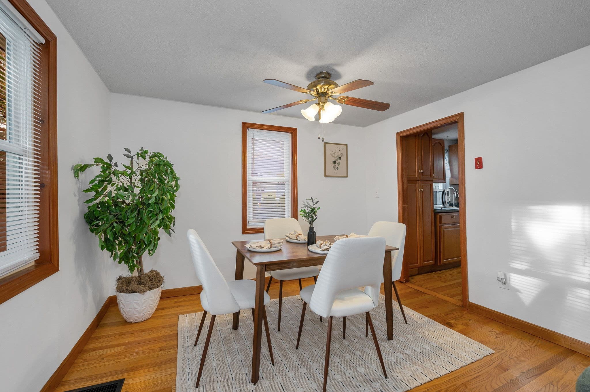 Single Family Residence at 122 Federal Street, Wilmington MA 01887, photo 8 of 34