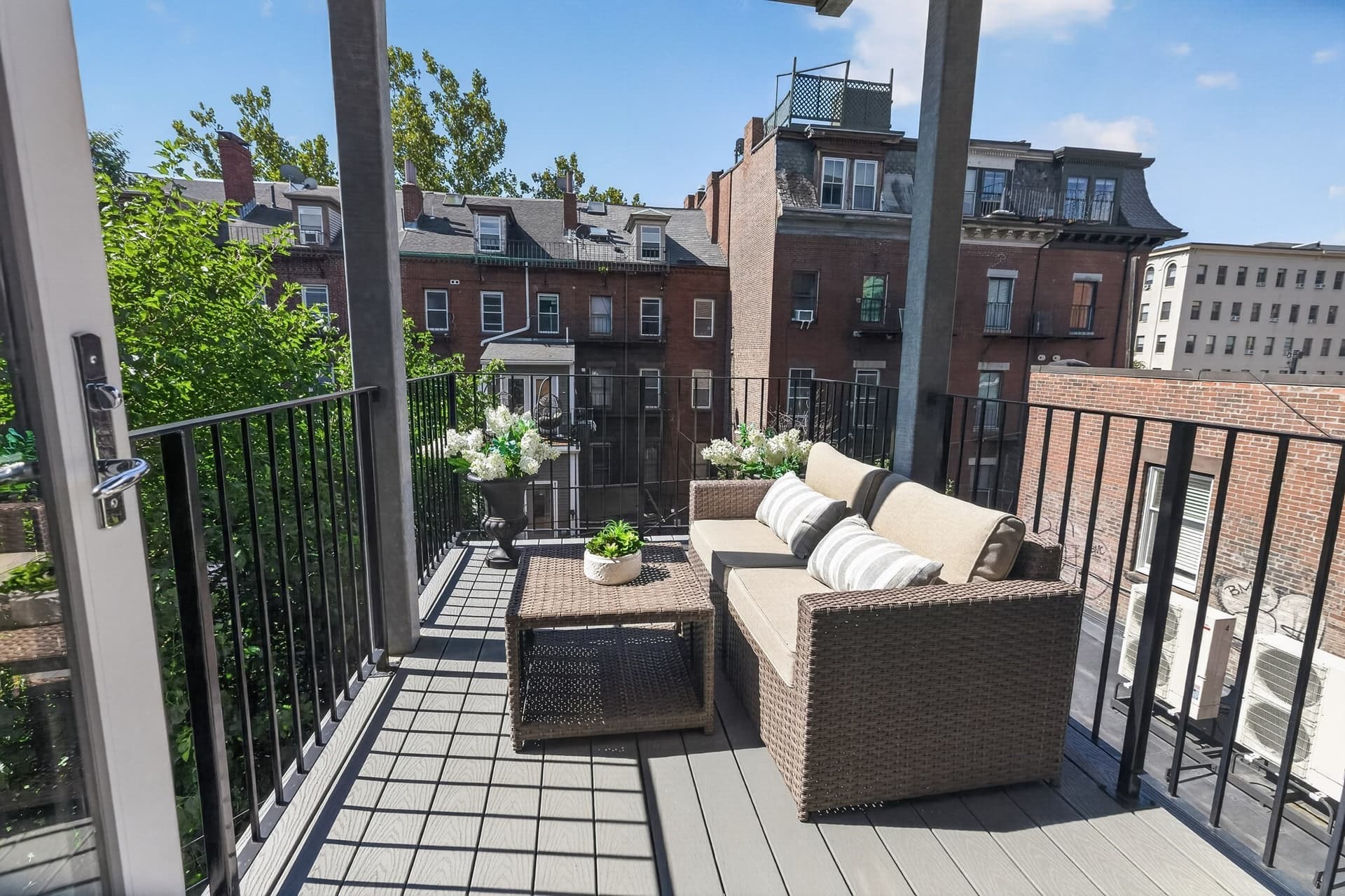 Condominium at 511 Massachusetts # 3, Boston MA 02118, photo 4 of 10