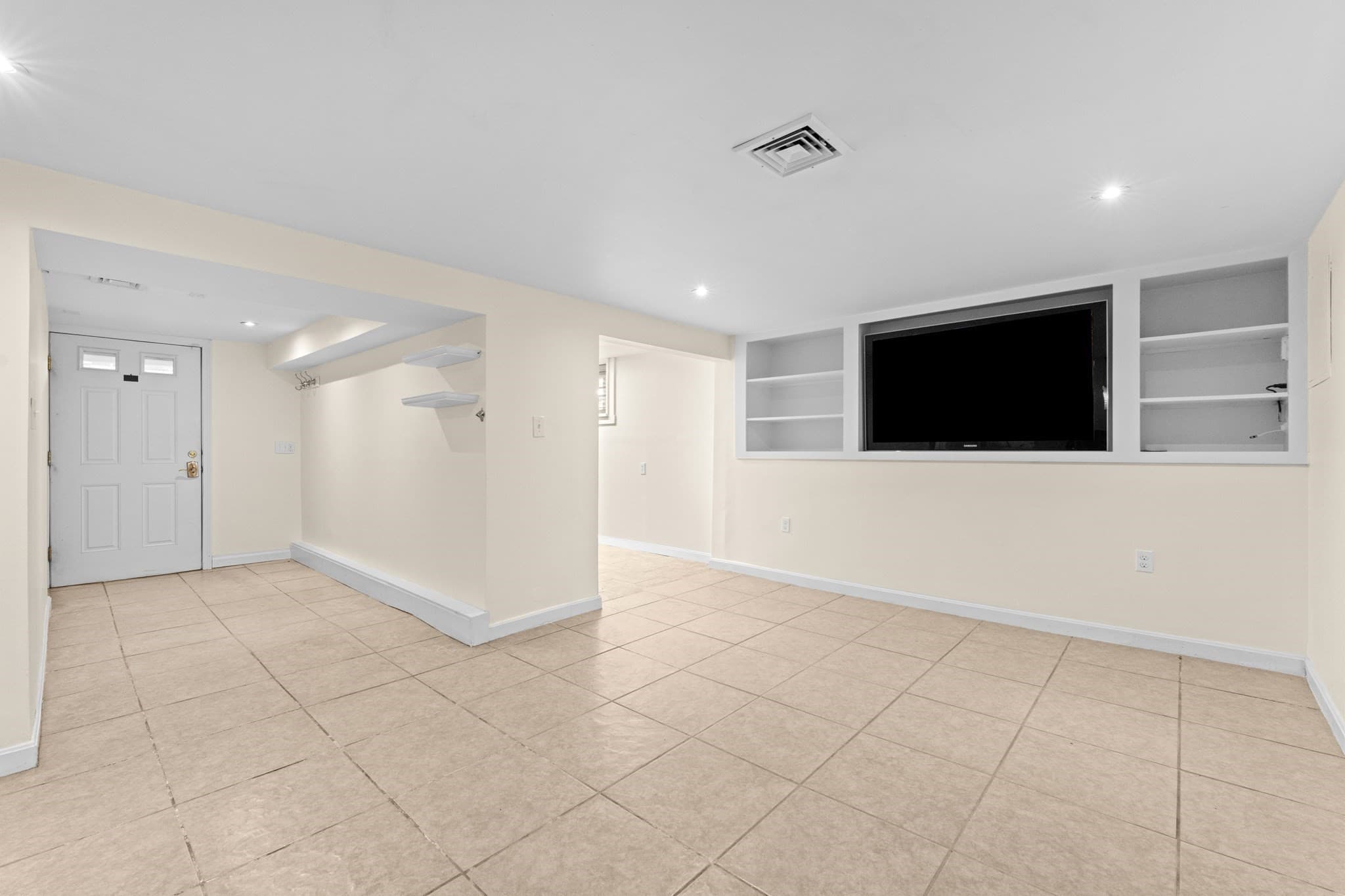 Apartment at 48 Trapelo St # B, Boston MA 02135, photo 5 of 12