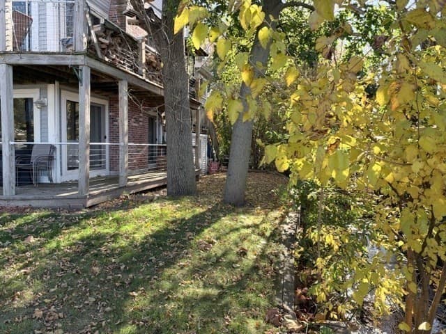 Attached (Townhouse/Rowhouse/Duplex) at 38 Lake Ave # 1, Woburn MA 01801, photo 2 of 21