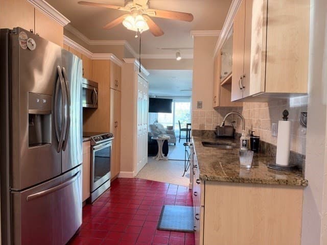 Attached (Townhouse/Rowhouse/Duplex) at 38 Lake Ave # 1, Woburn MA 01801, photo 14 of 21