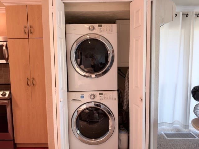 Attached (Townhouse/Rowhouse/Duplex) at 38 Lake Ave # 1, Woburn MA 01801, photo 15 of 21