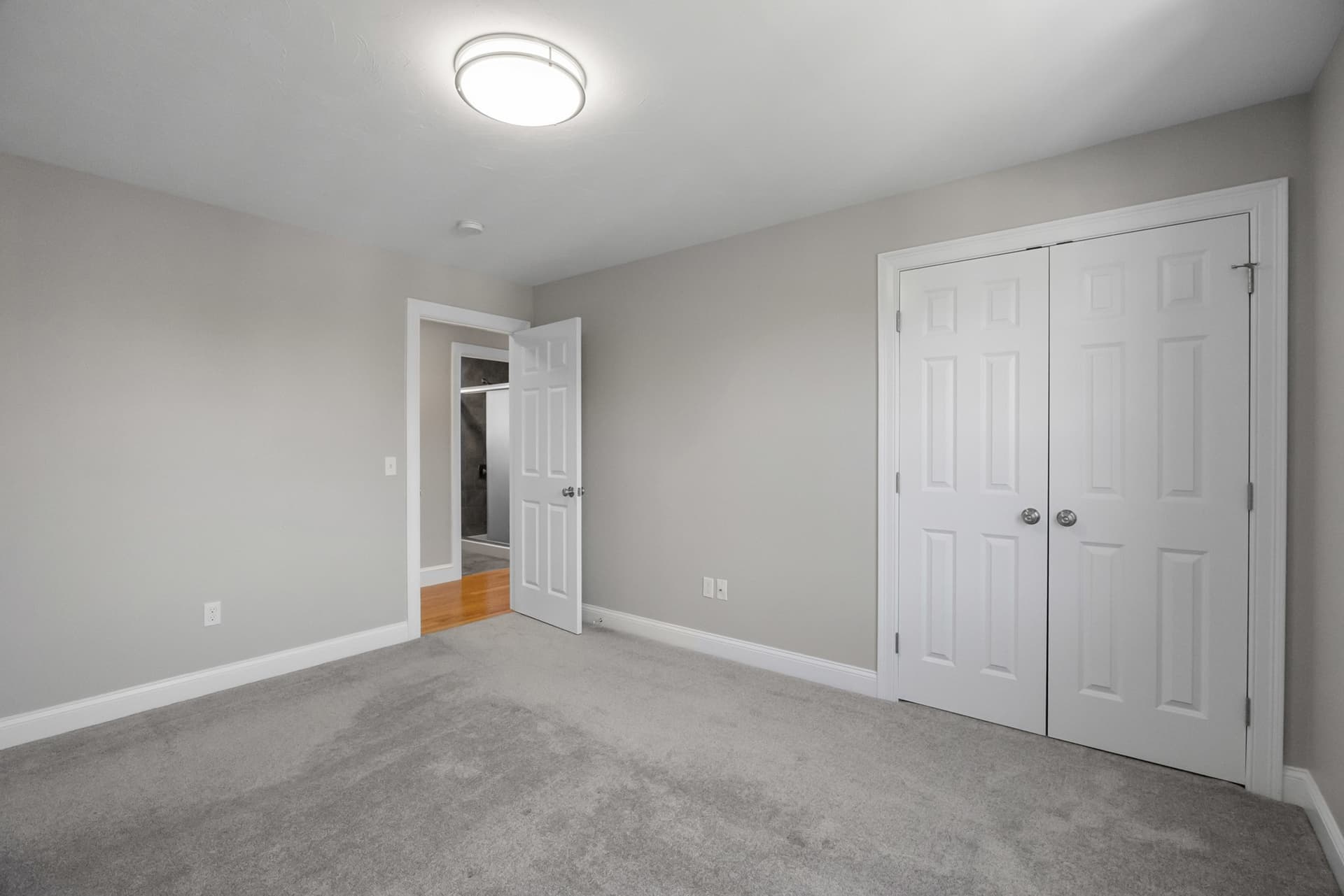 Single Family Residence at 75 Elm St # 75, Shrewsbury MA 01545, photo 13 of 39