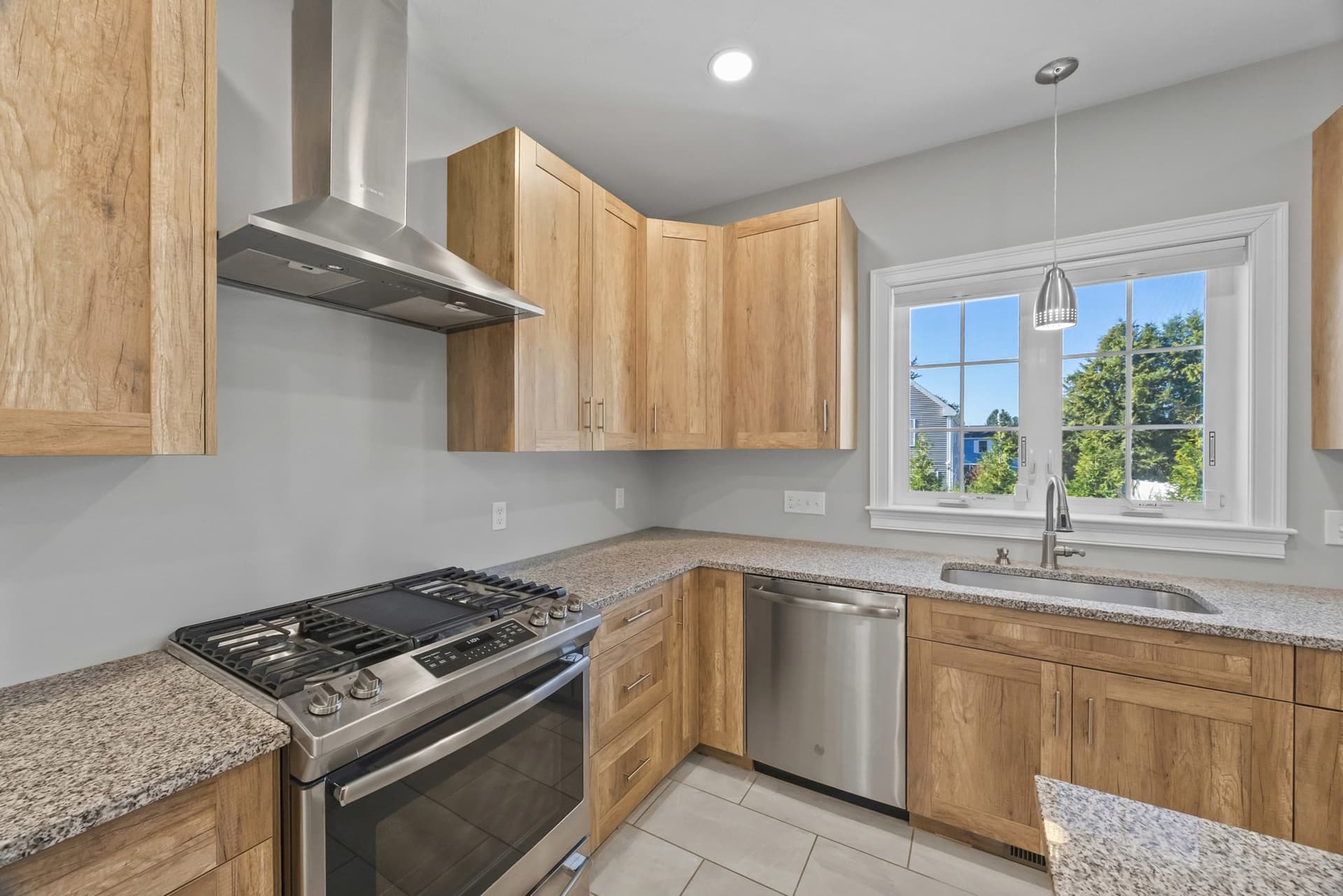 Single Family Residence at 75 Elm St # 75, Shrewsbury MA 01545, photo 32 of 39