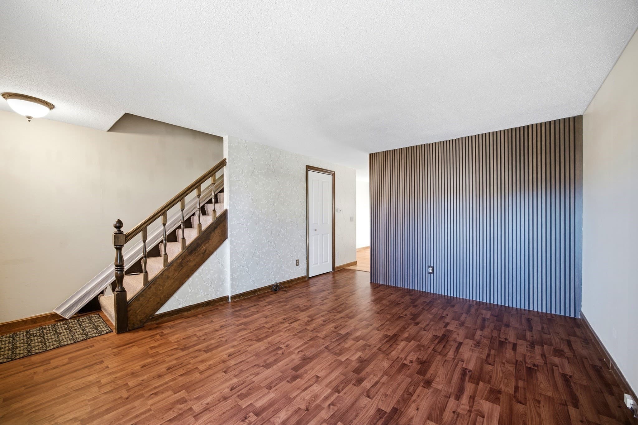 Condominium at 35 Corey Colonial # 35, Agawam MA 01001, photo 7 of 41