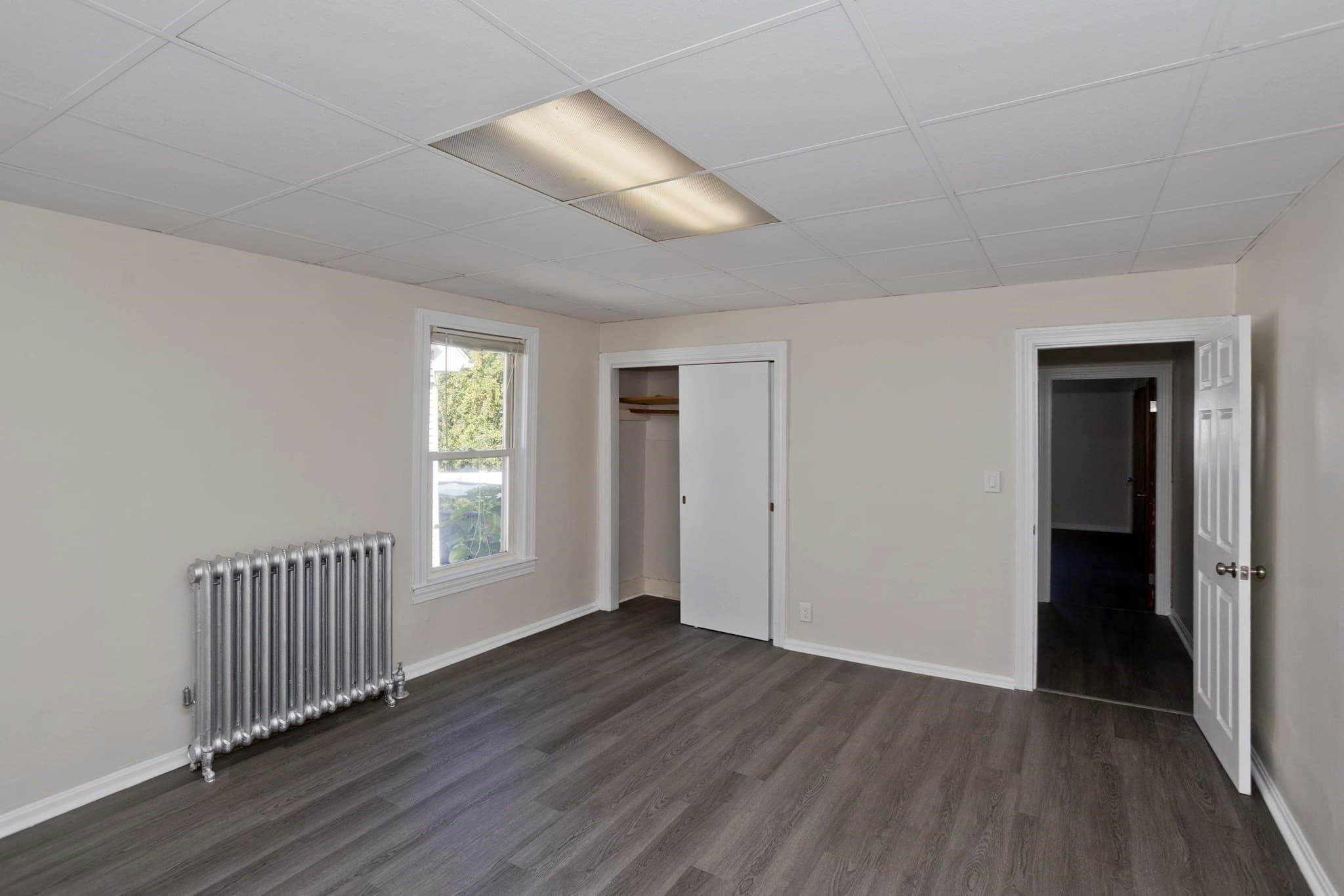 Apartment at 33 Balis St # 2, Springfield MA 01109, photo 5 of 10