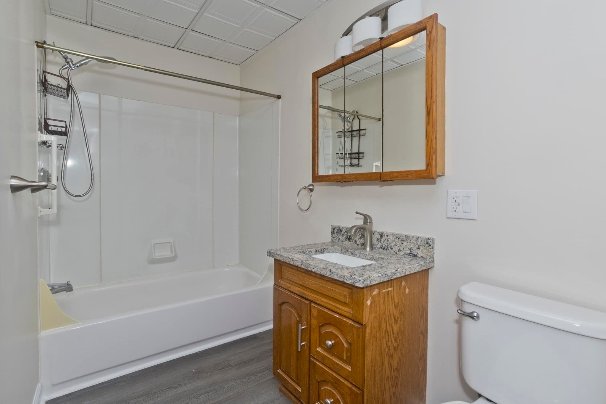 Apartment at 33 Balis St # 2, Springfield MA 01109, photo 4 of 10