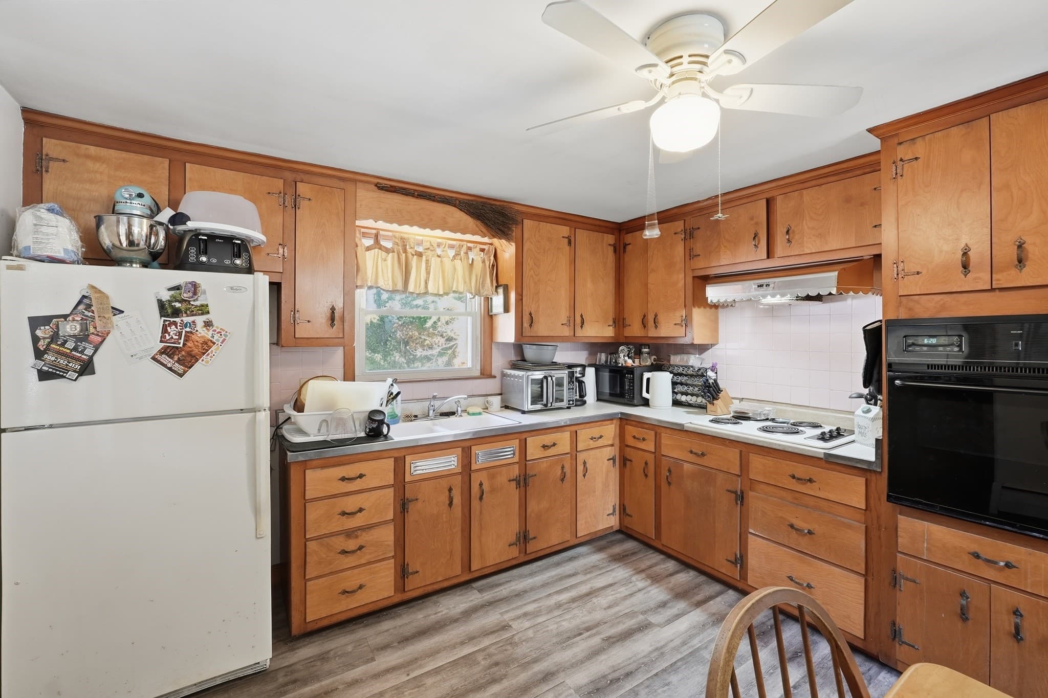 Multi Family at 37 Walsh Ave, Auburn MA 01501, photo 26 of 40