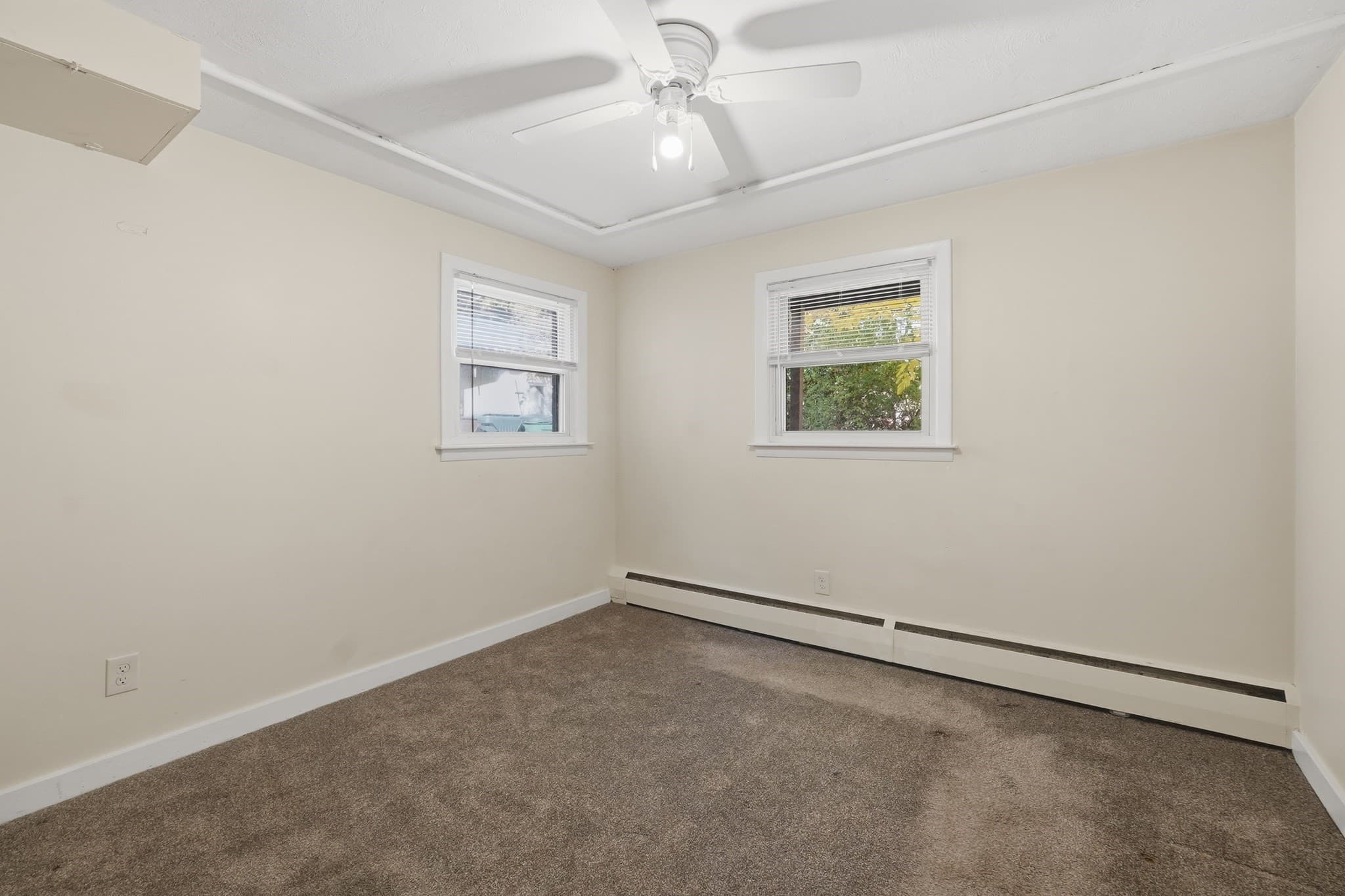 Multi Family at 37 Walsh Ave, Auburn MA 01501, photo 11 of 40