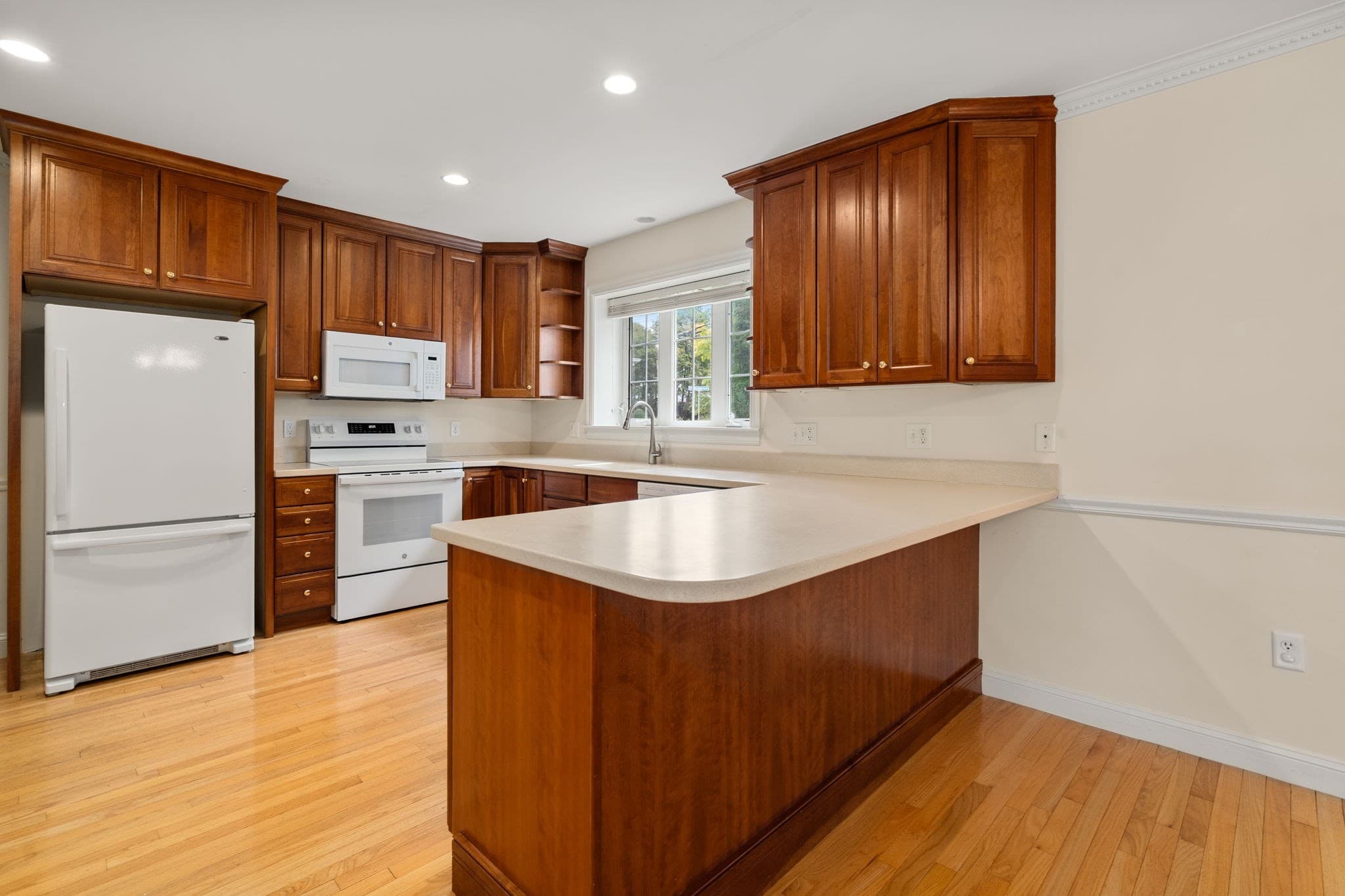 Condex at 2 Turtlebrook Way # 2, Medfield MA 02052, photo 2 of 12