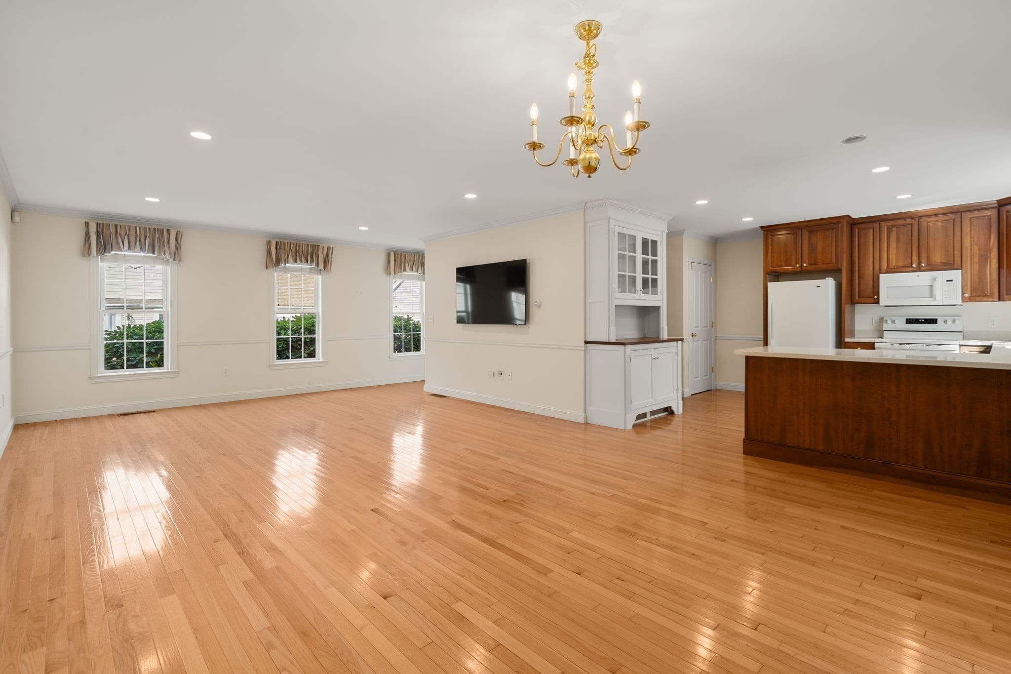 Condex at 2 Turtlebrook Way # 2, Medfield MA 02052, photo 6 of 12