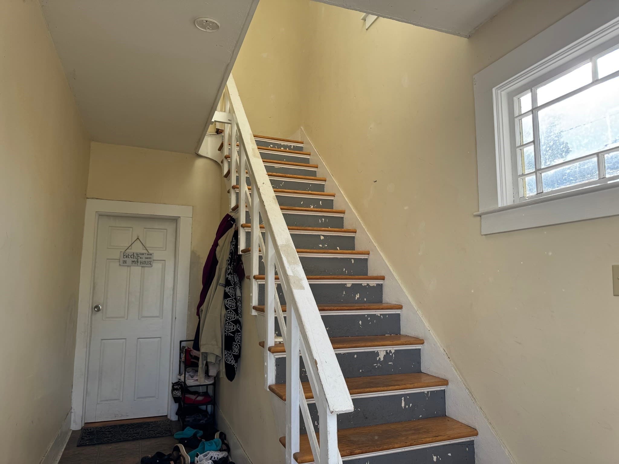 3 Family at 87-89 Davis Street, Greenfield MA 01301, photo 13 of 36